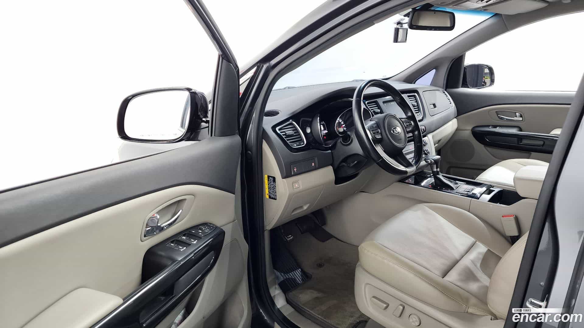 Canival Kia 2017.1-INNER-010