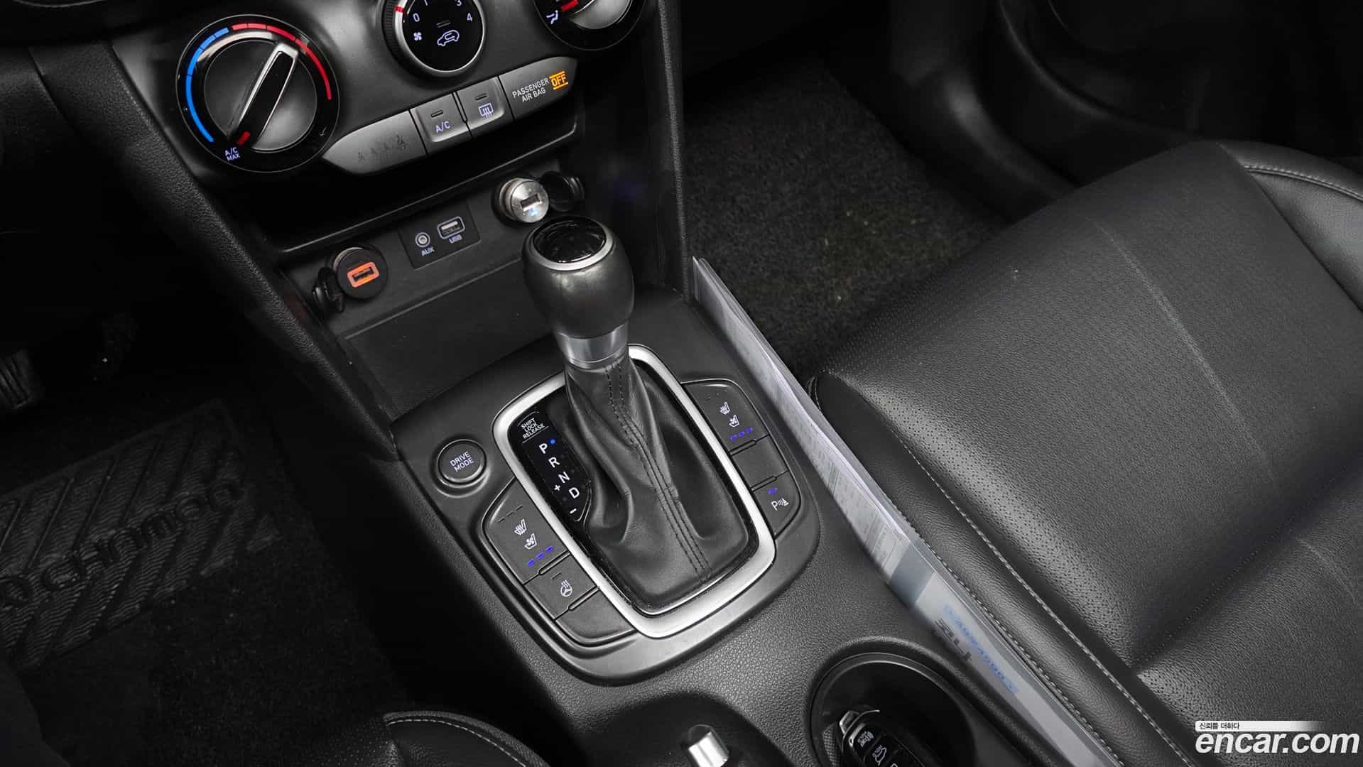 Kona Hyundai 2018.0-INNER-009