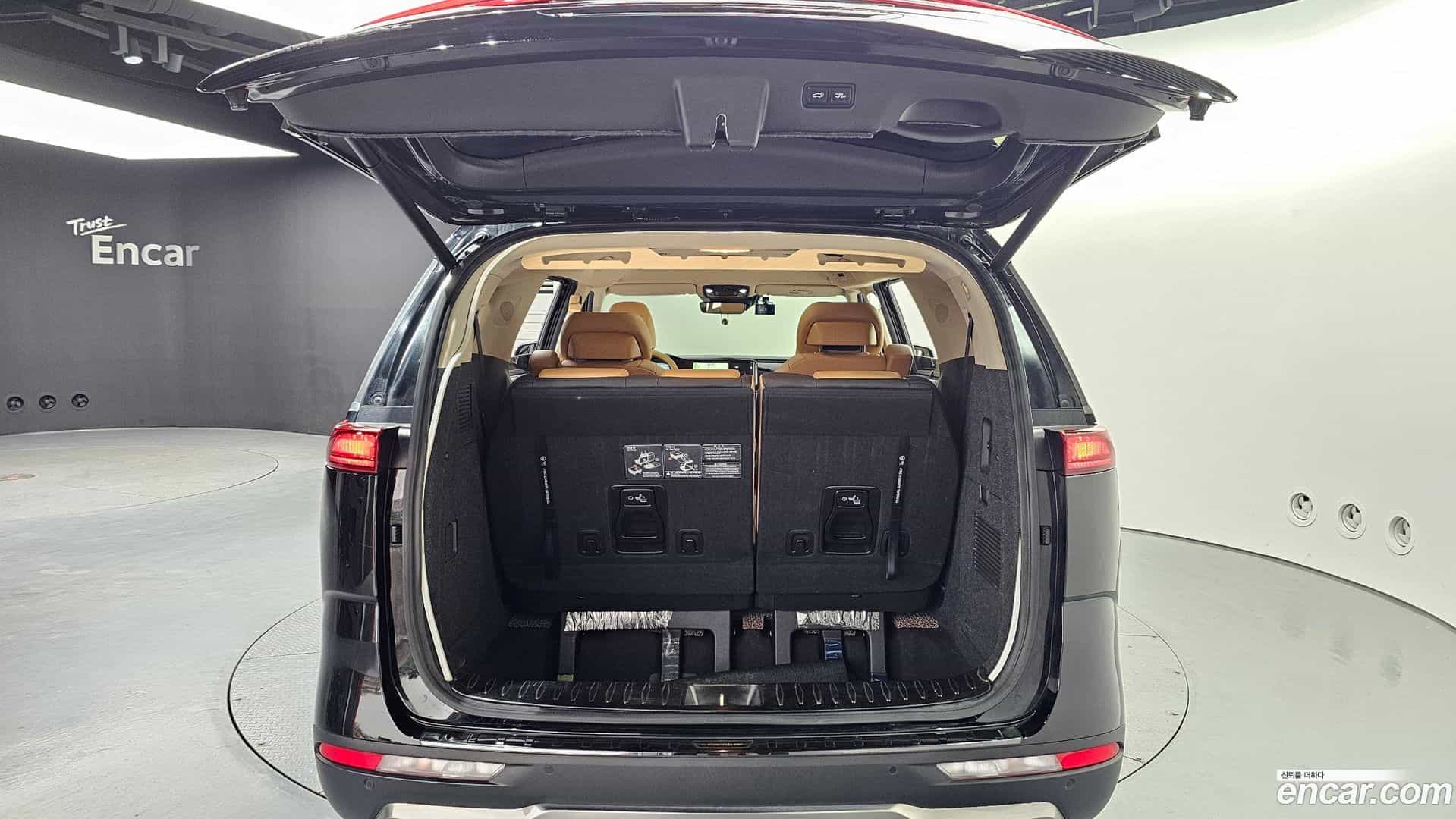 Canival Kia 2021.9-OPTION-024