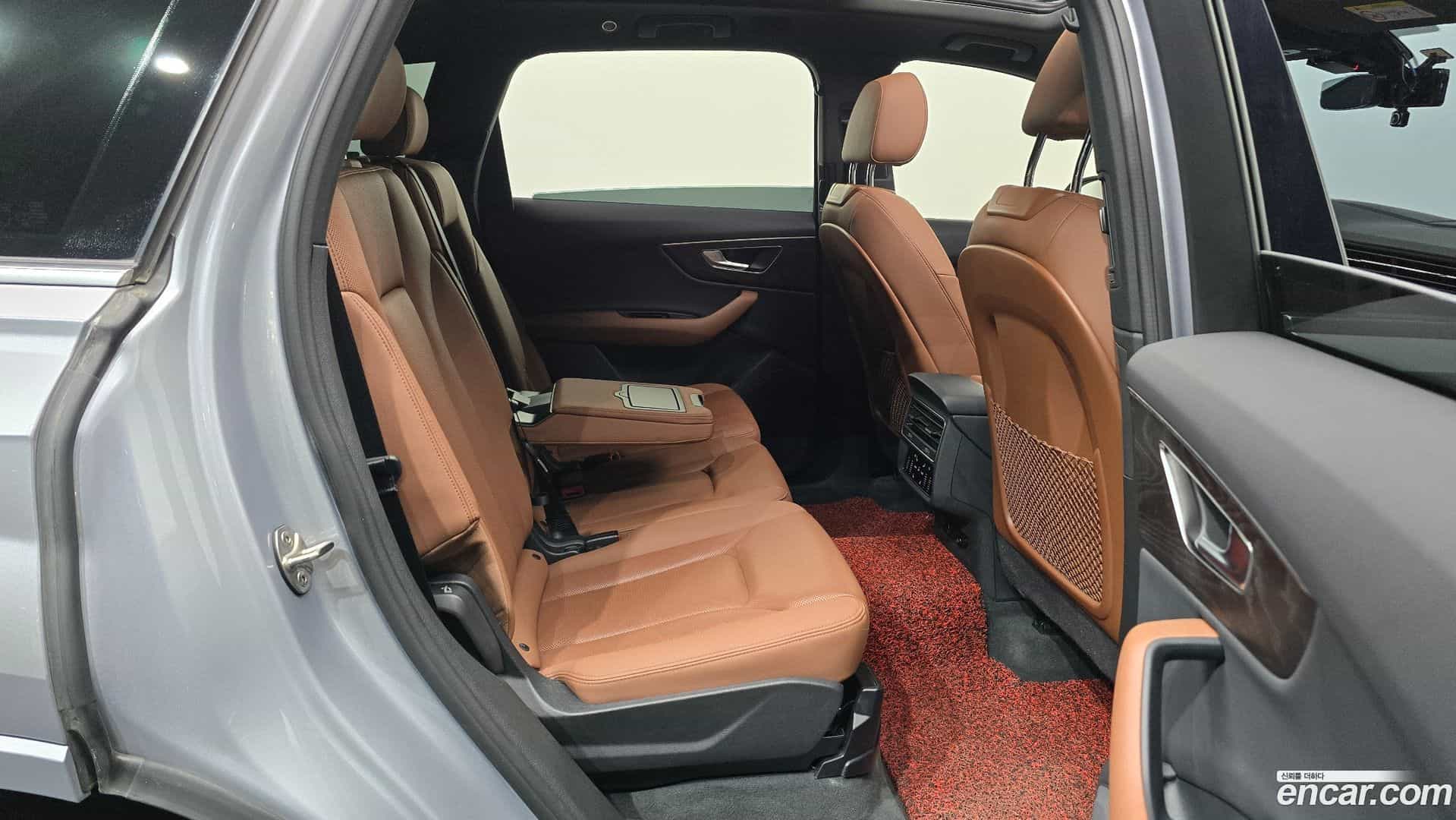 Q7 Audi 2021.0-OPTION-016