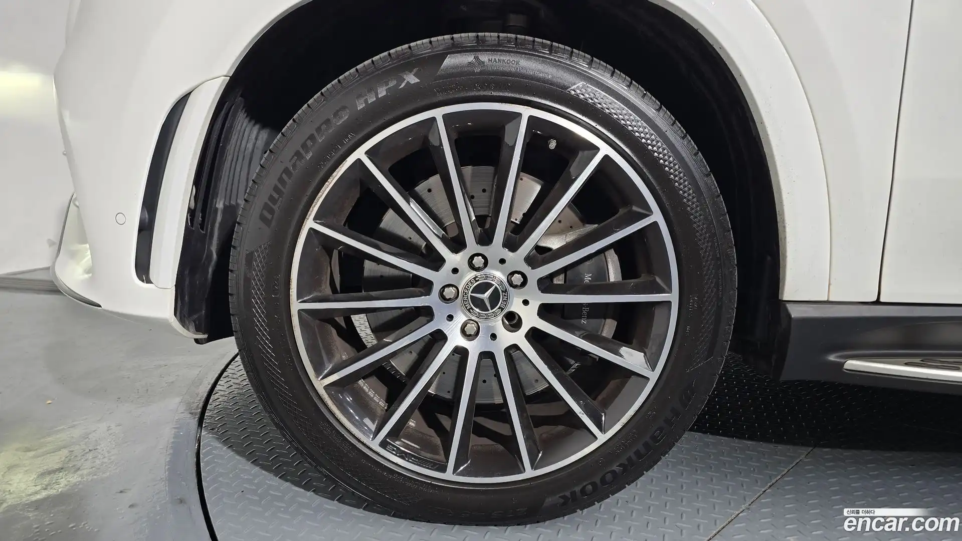 GLE-Class Mercedes-Benz 2022.7-OUTER-005
