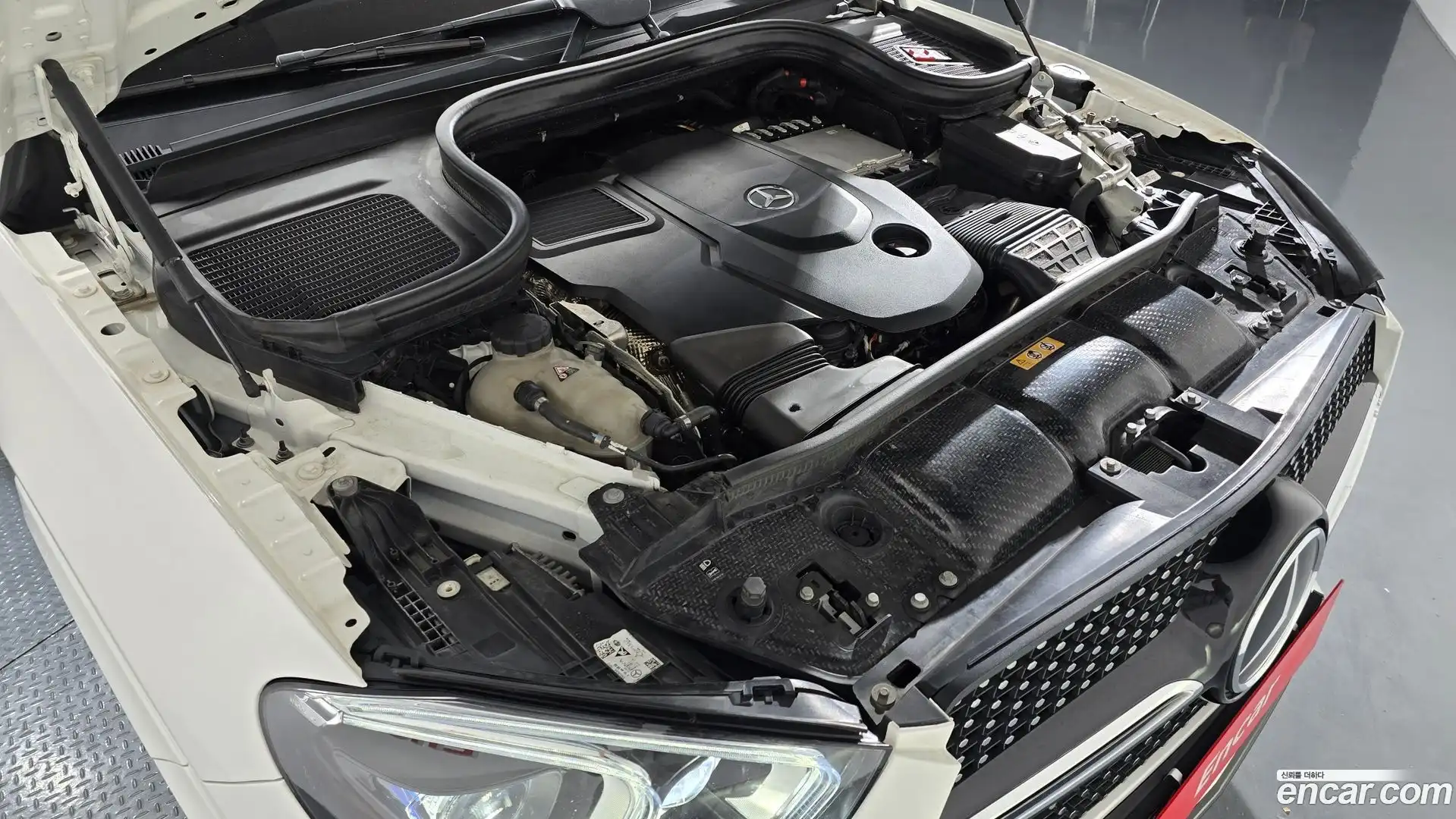 GLE-Class Mercedes-Benz 2022.7-OUTER-006