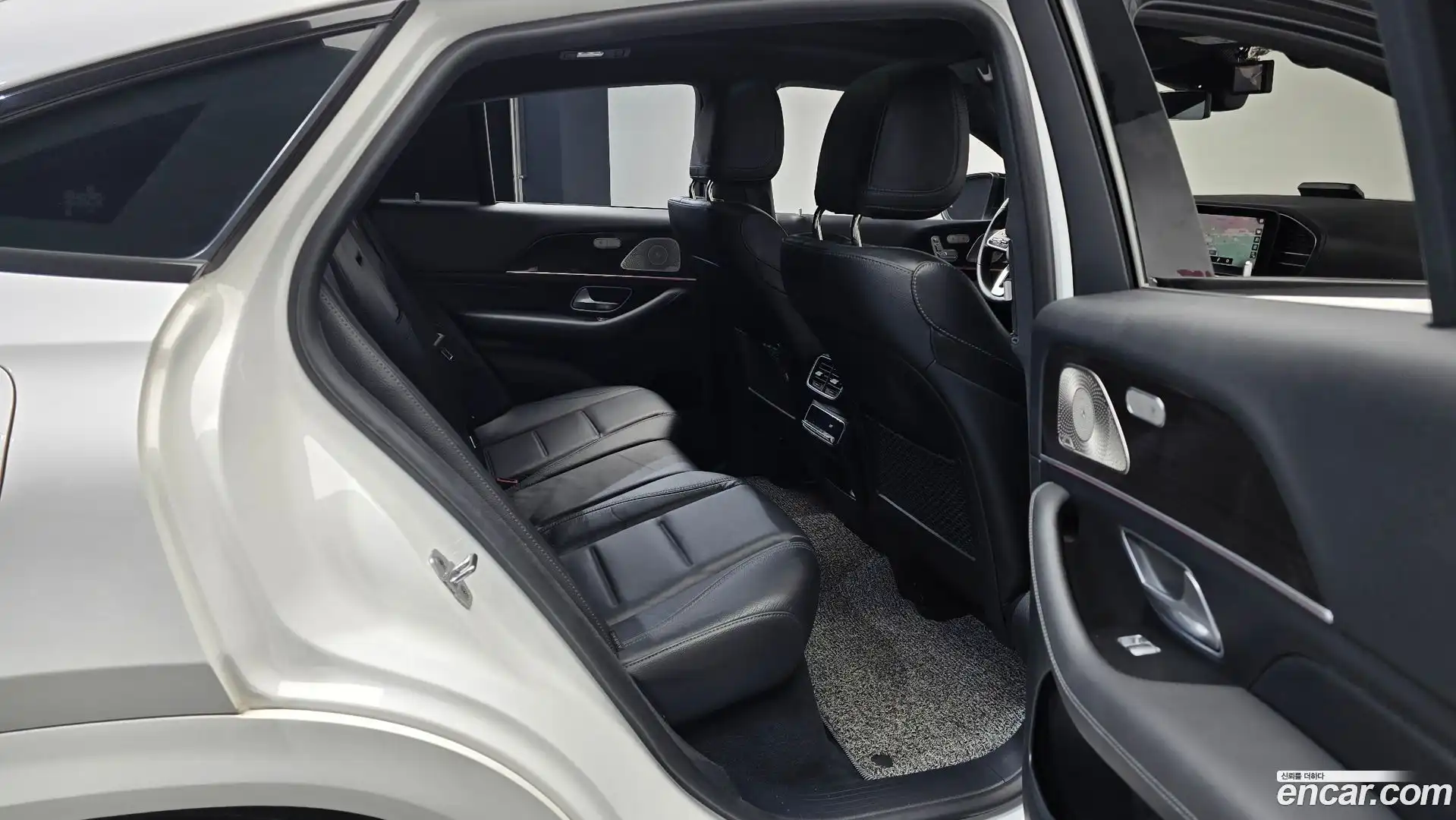 GLE-Class Mercedes-Benz 2022.7-OPTION-016