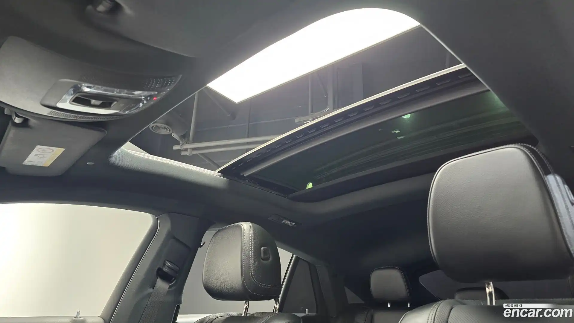 GLE-Class Mercedes-Benz 2022.7-OPTION-023