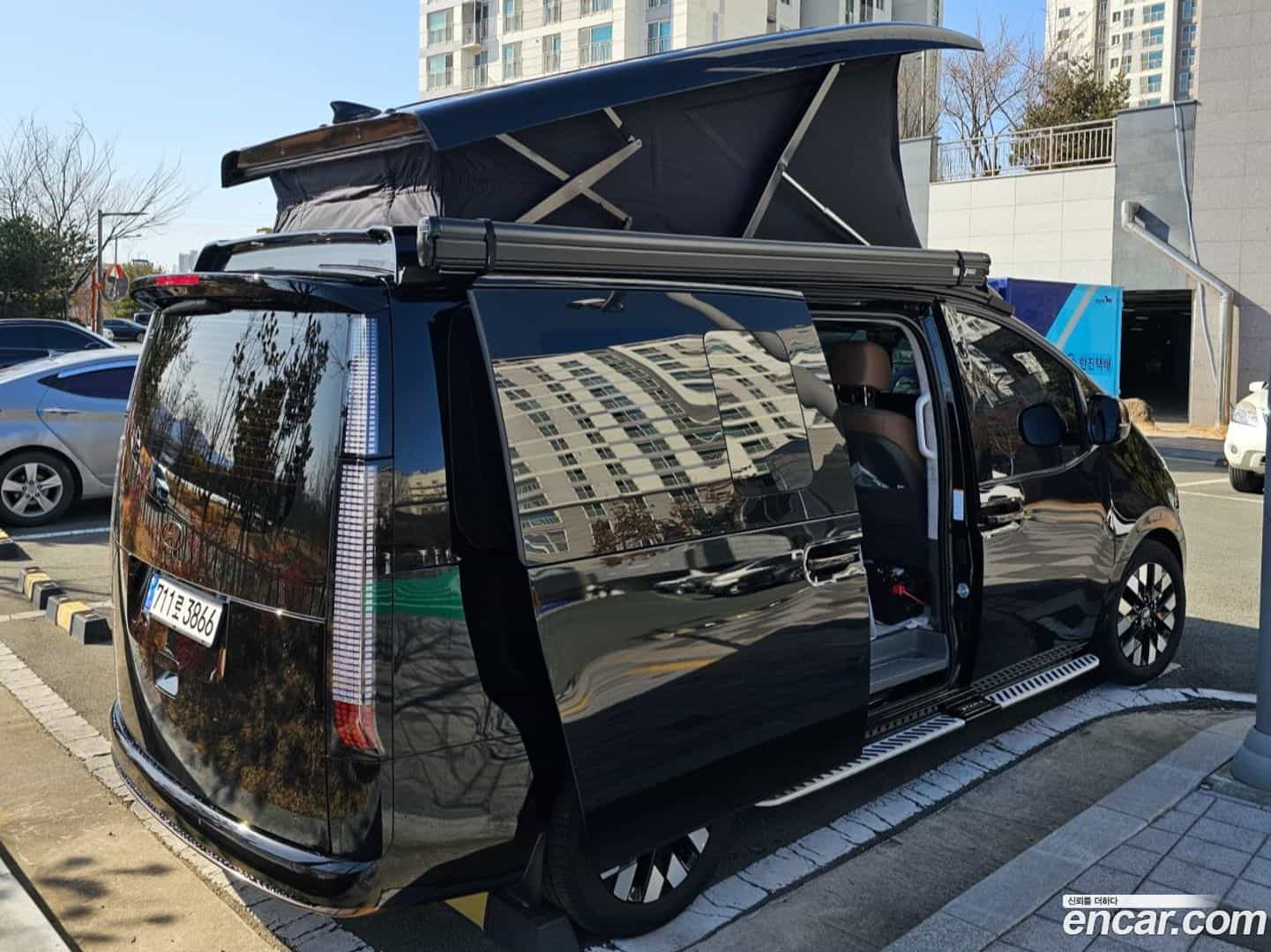 Staria Hyundai 2025.8-OUTER-001