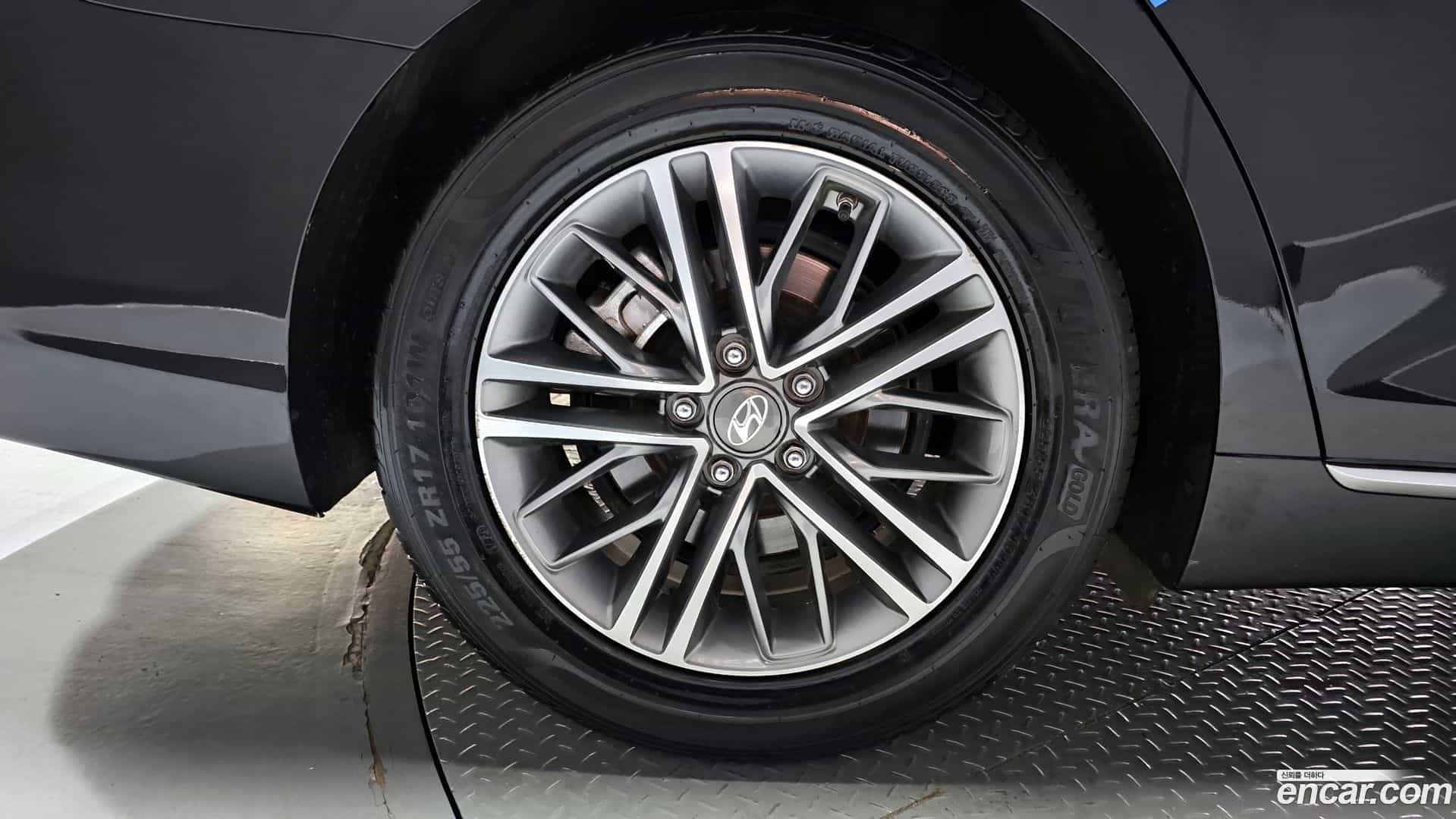 Grandeur Hyundai 2018.7-OUTER-005