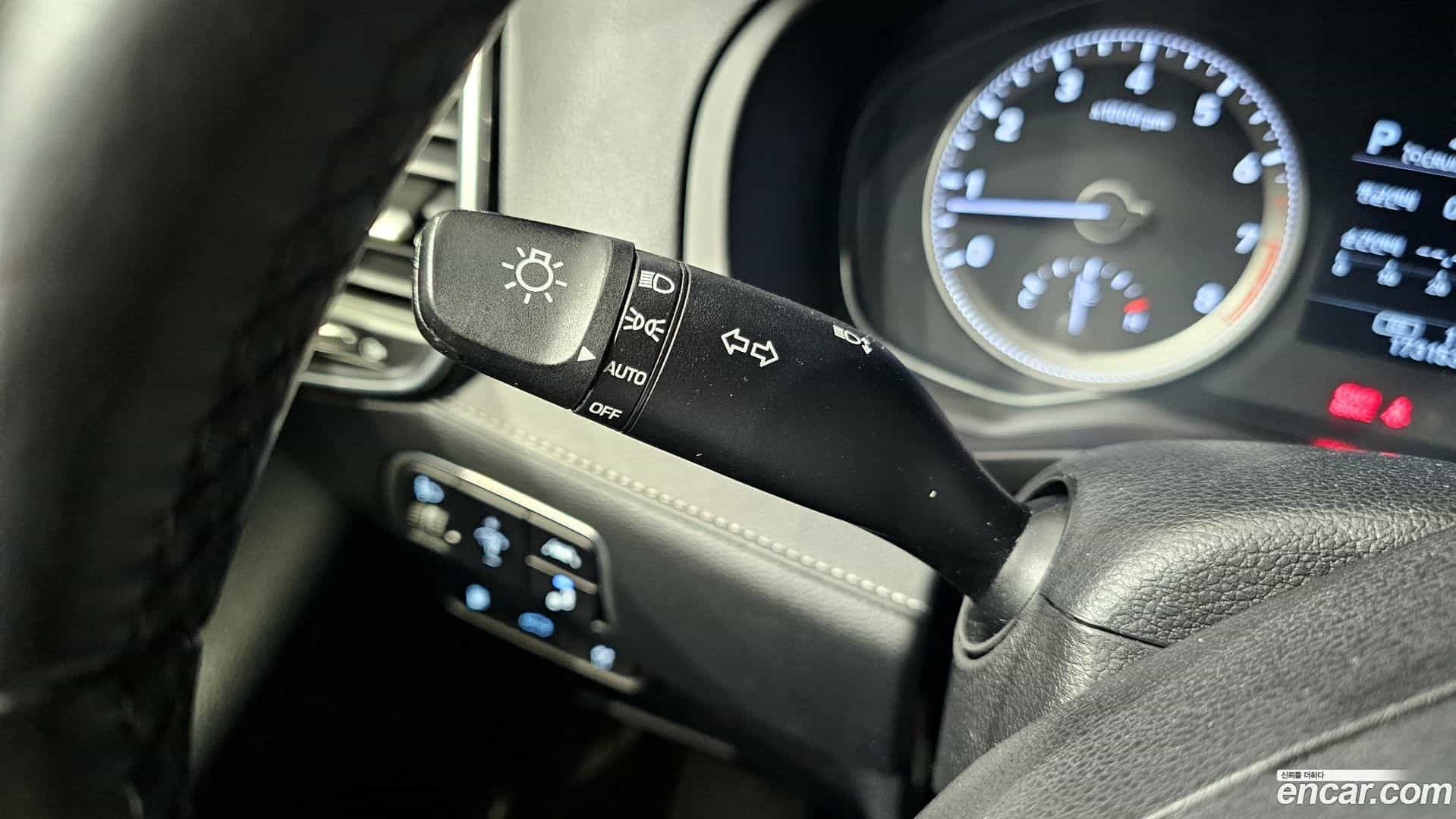 Grandeur Hyundai 2018.7-OPTION-020