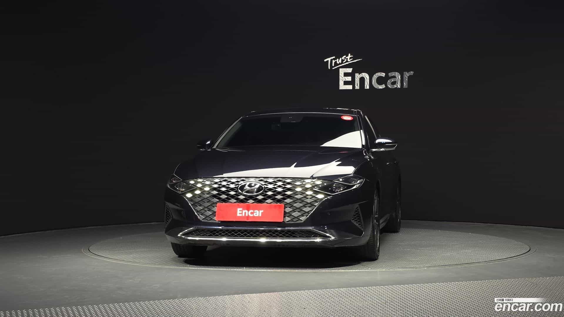 Grandeur Hyundai 2021.11-OUTER-003