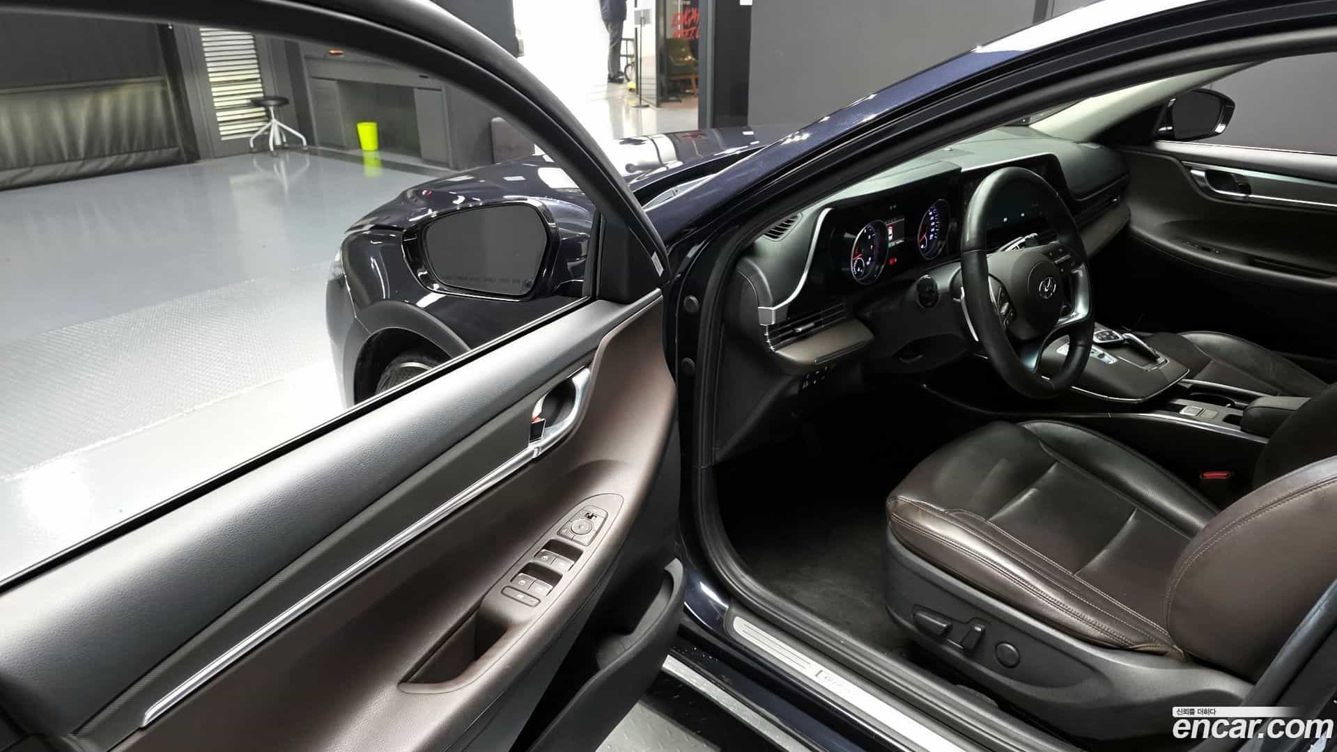 Grandeur Hyundai 2021.11-OPTION-015