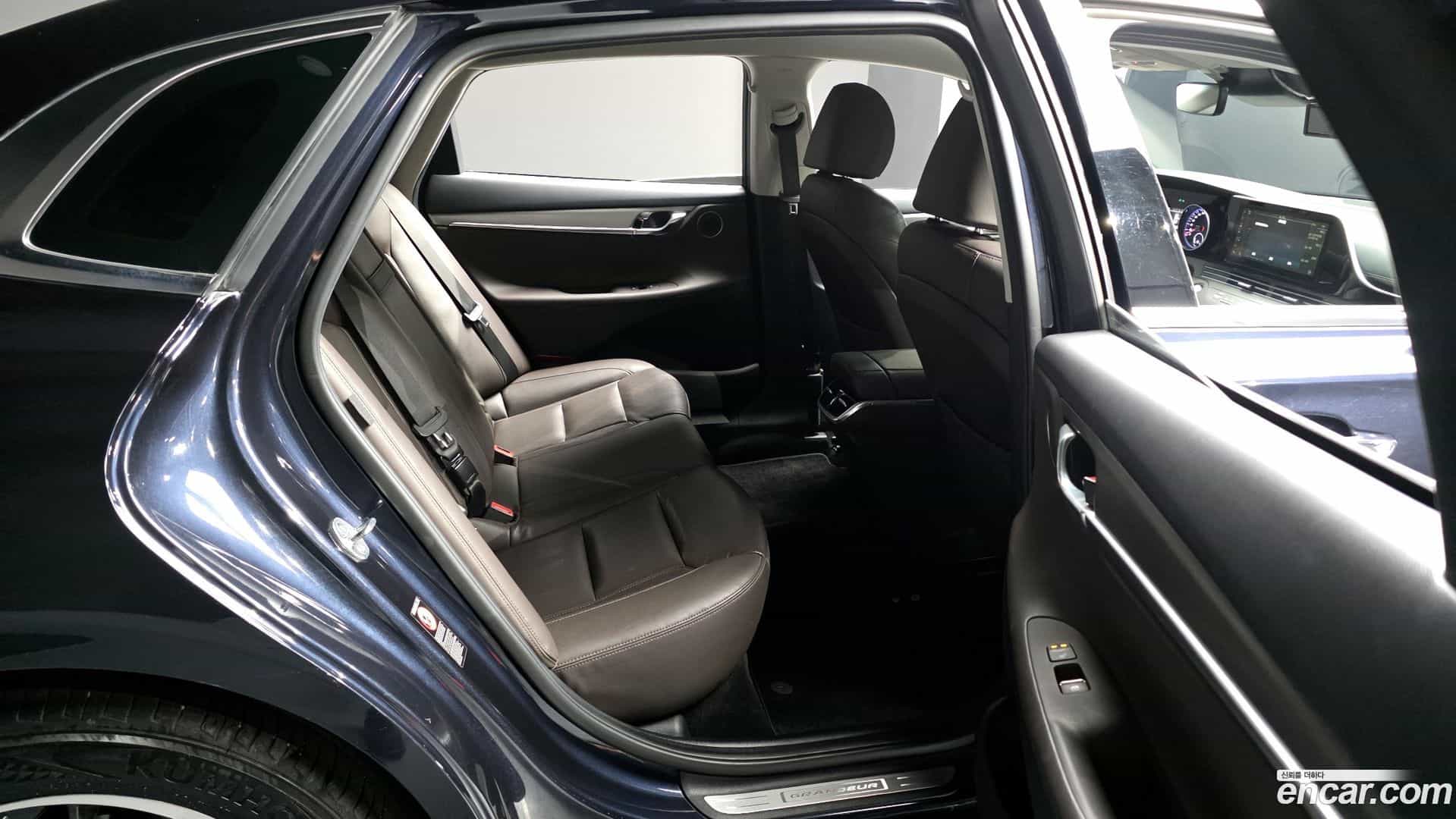 Grandeur Hyundai 2021.11-OPTION-016