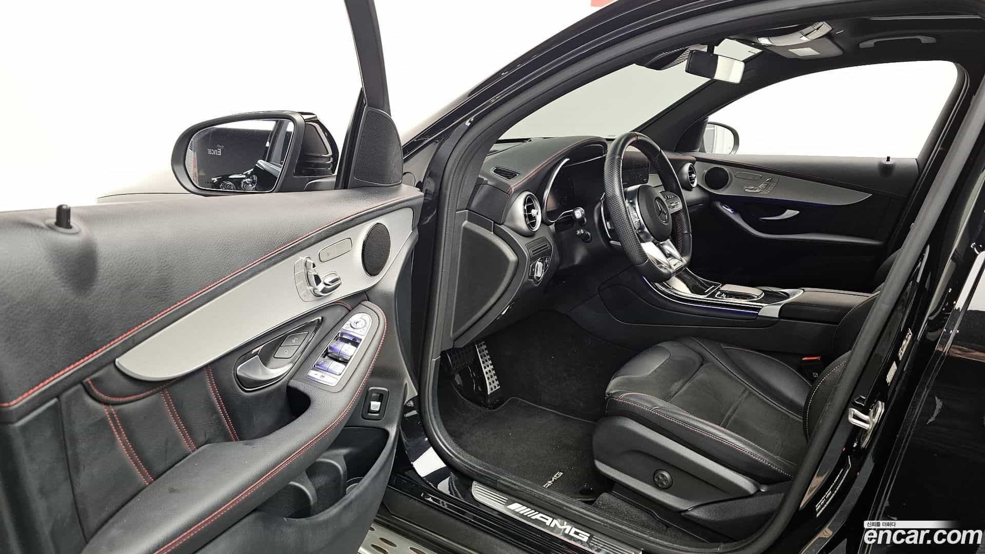 GLC-Class Mercedes-Benz 2023.3-INNER-010