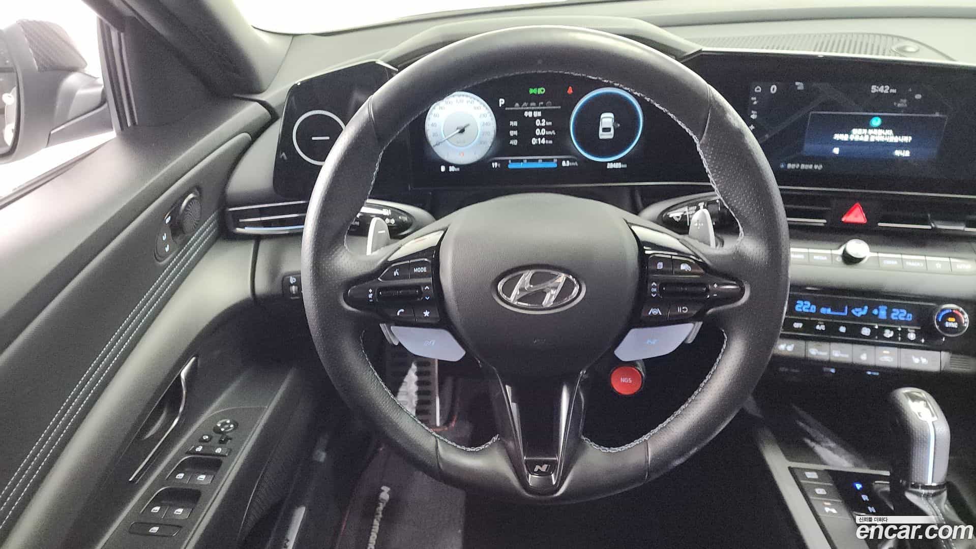 AVANTE Hyundai 2022.3-OPTION-017