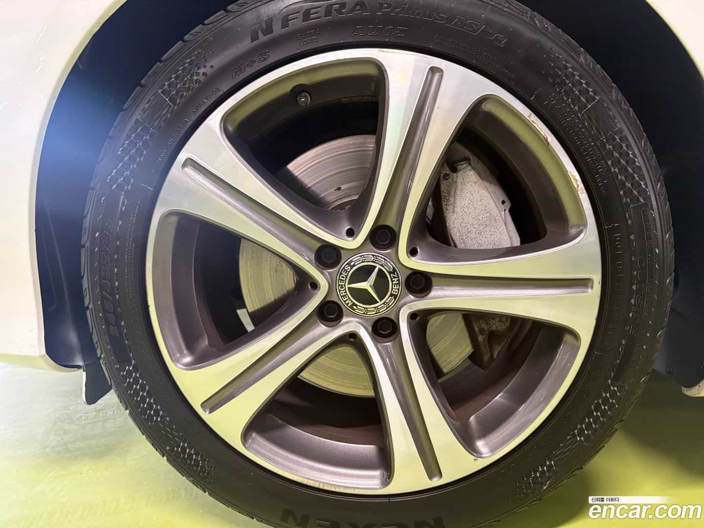 E-Class Mercedes-Benz 2019.7-OUTER-005