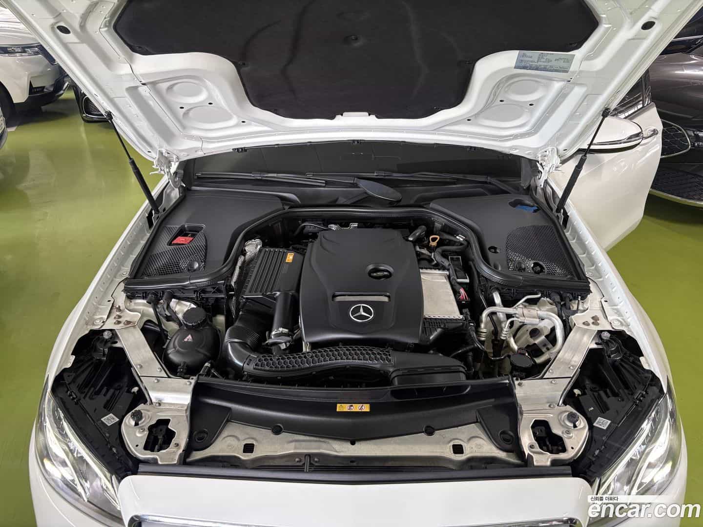 E-Class Mercedes-Benz 2019.7-OUTER-006