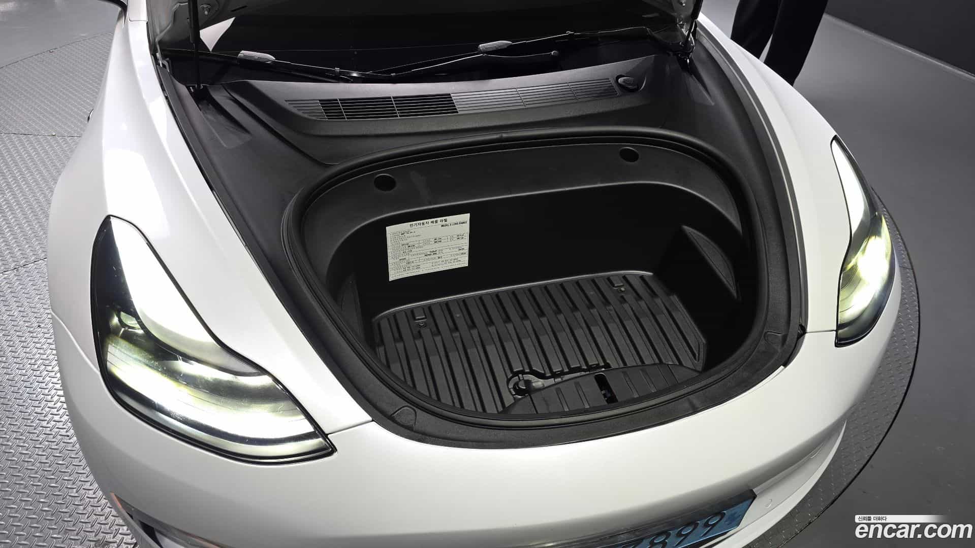 Model 3 Tesla 2022.2-OUTER-006