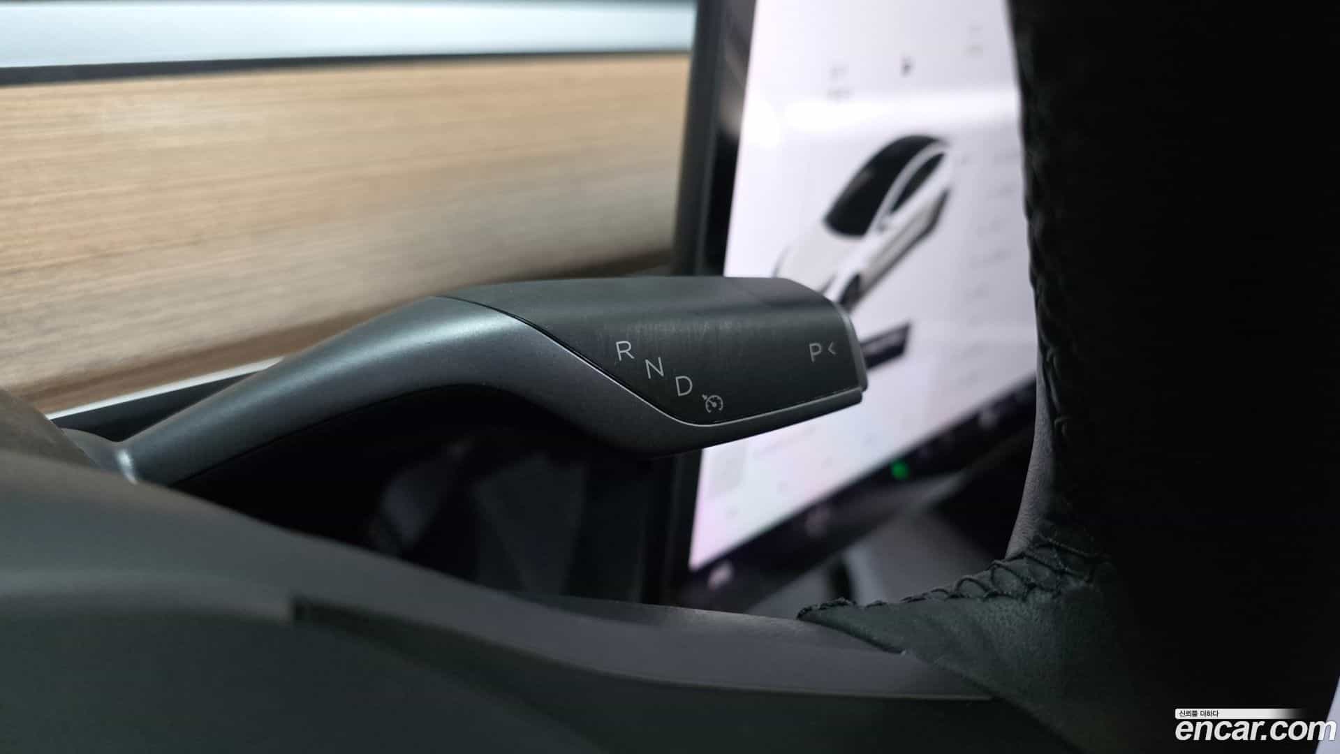 Model 3 Tesla 2022.2-INNER-009