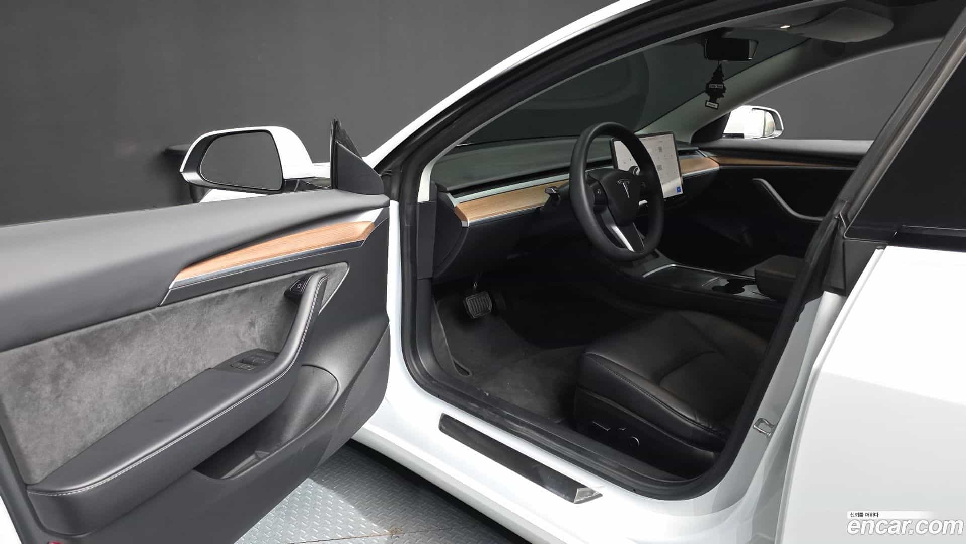 Model 3 Tesla 2022.2-INNER-010