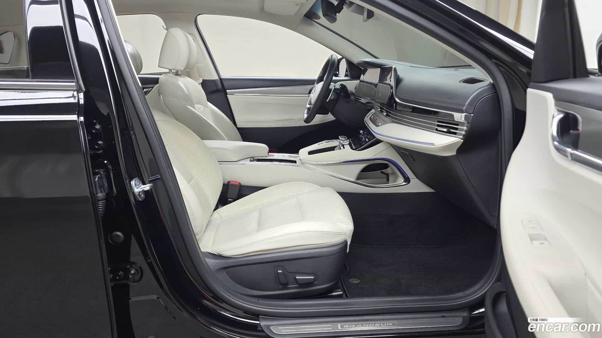 Grandeur Hyundai 2022.2-OPTION-015