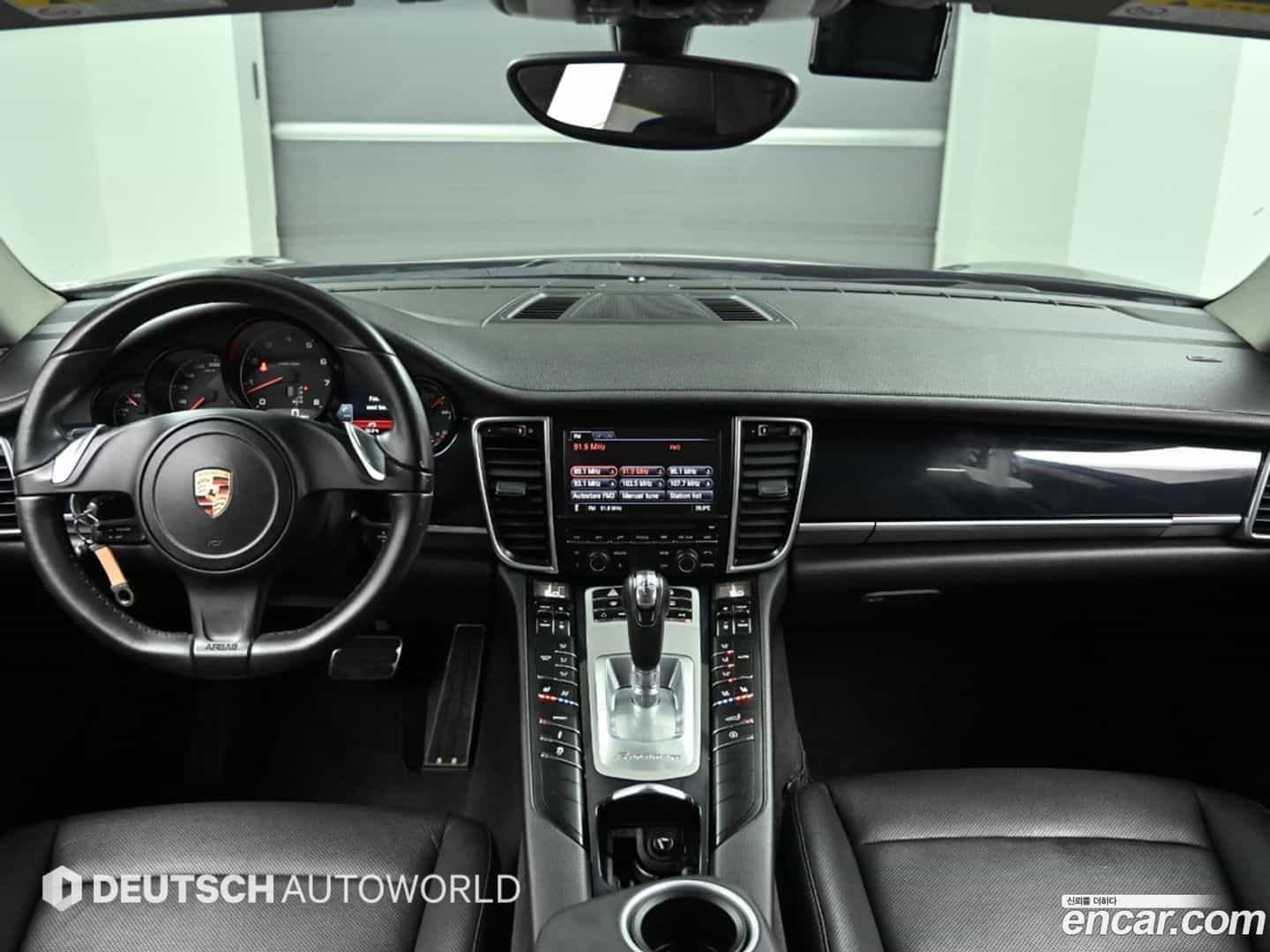 Panamera Porsche 2013.1-INNER-007