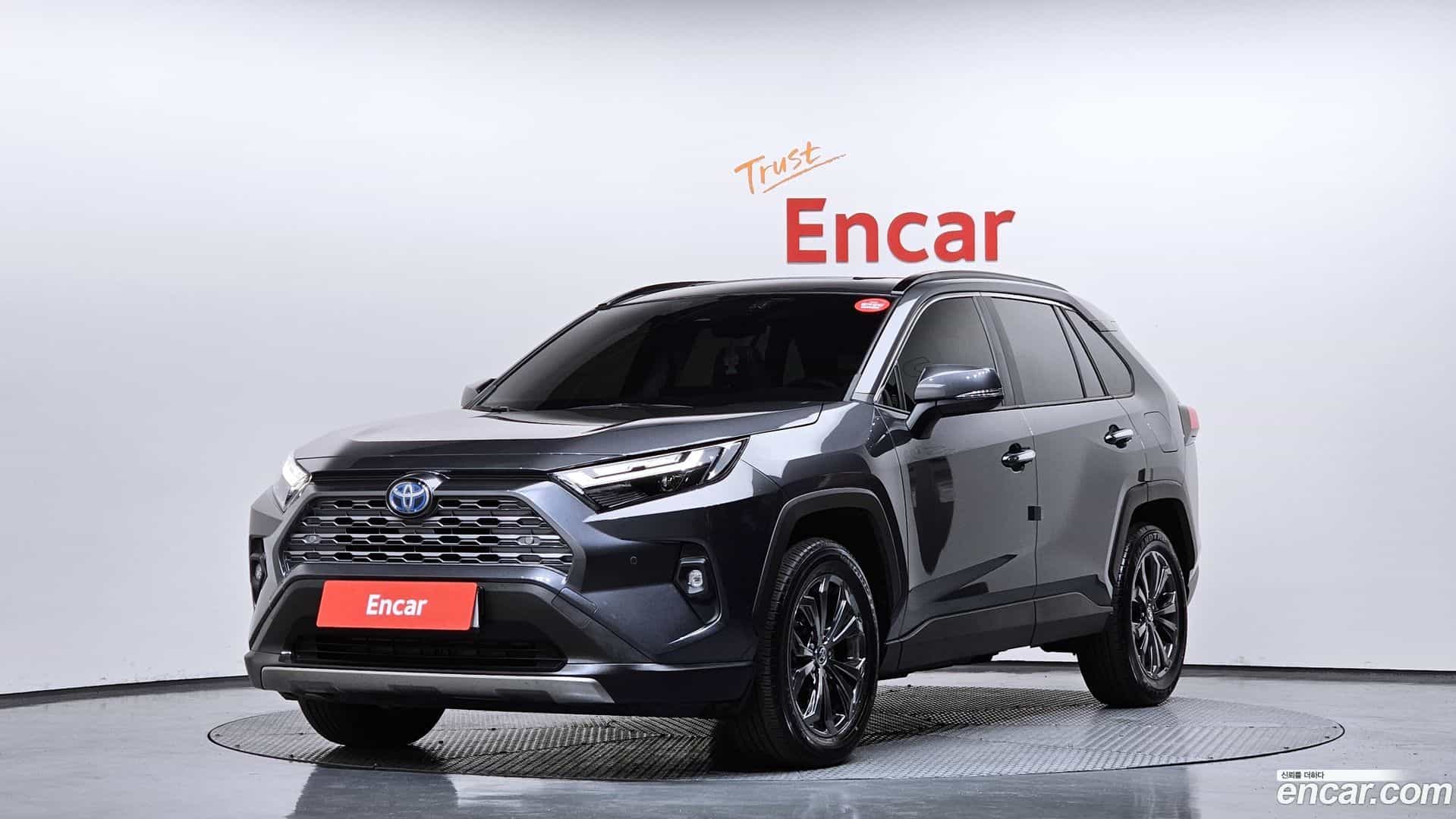 RAV4 Toyota 2024.2-OUTER-001