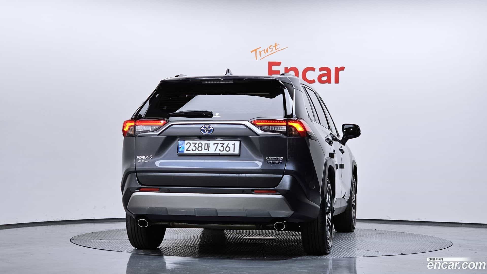 RAV4 Toyota 2024.2-OUTER-004