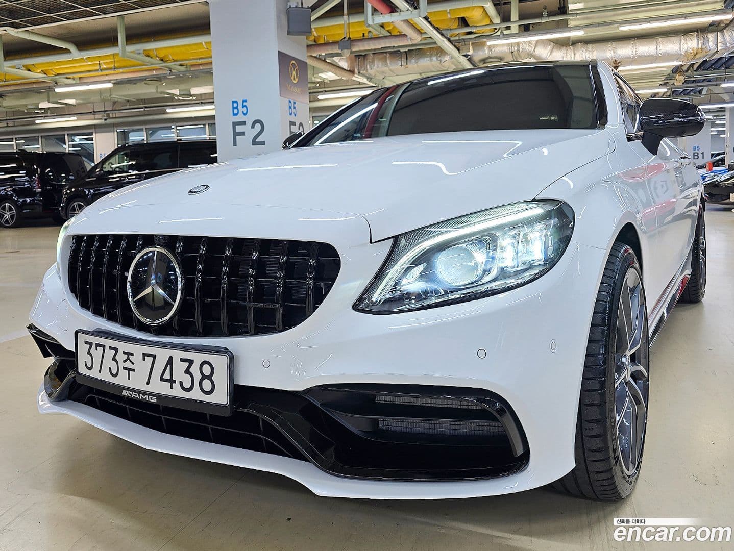 Main__Slider__Photo:C-Class Mercedes-Benz 2022.10-0