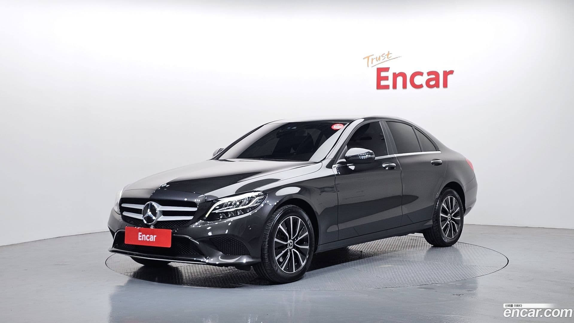 Main__Slider__Photo:C-Class Mercedes-Benz 2020.2-0