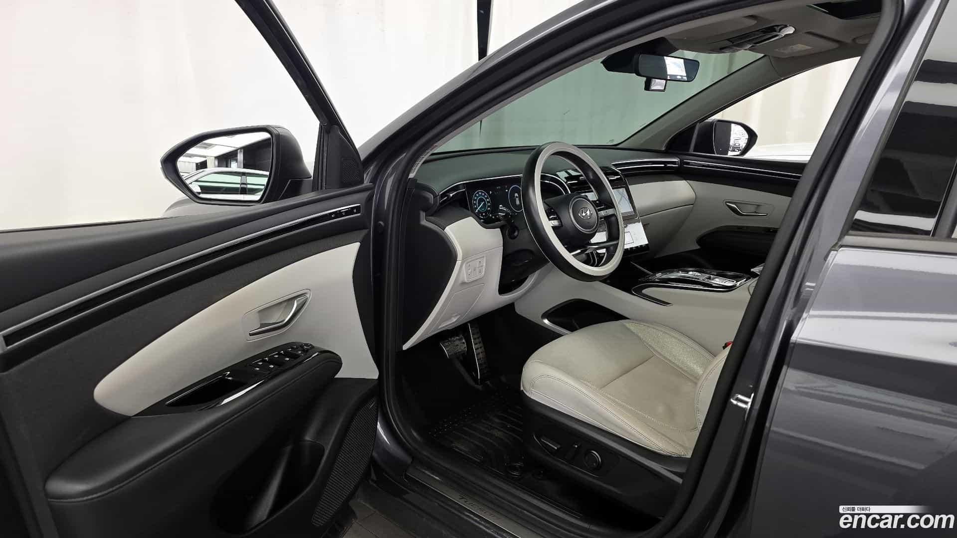 Tucson Hyundai 2021.1-INNER-010
