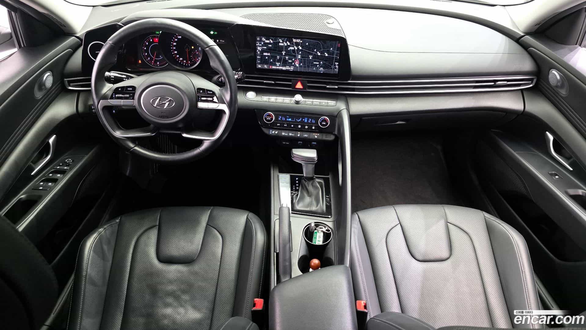 AVANTE Hyundai 2020.5-INNER-007