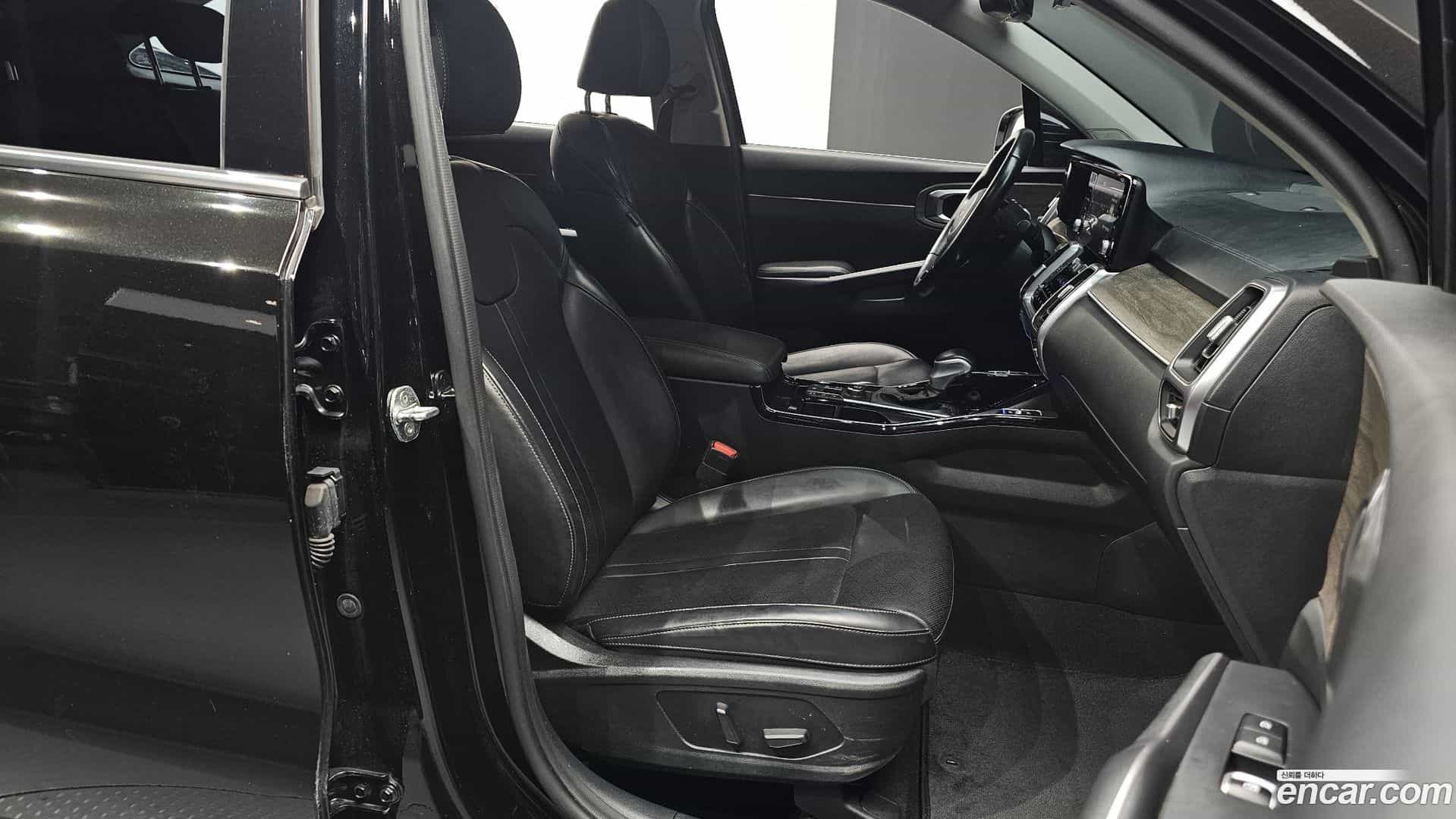Sorento Kia 2022.2-INNER-010