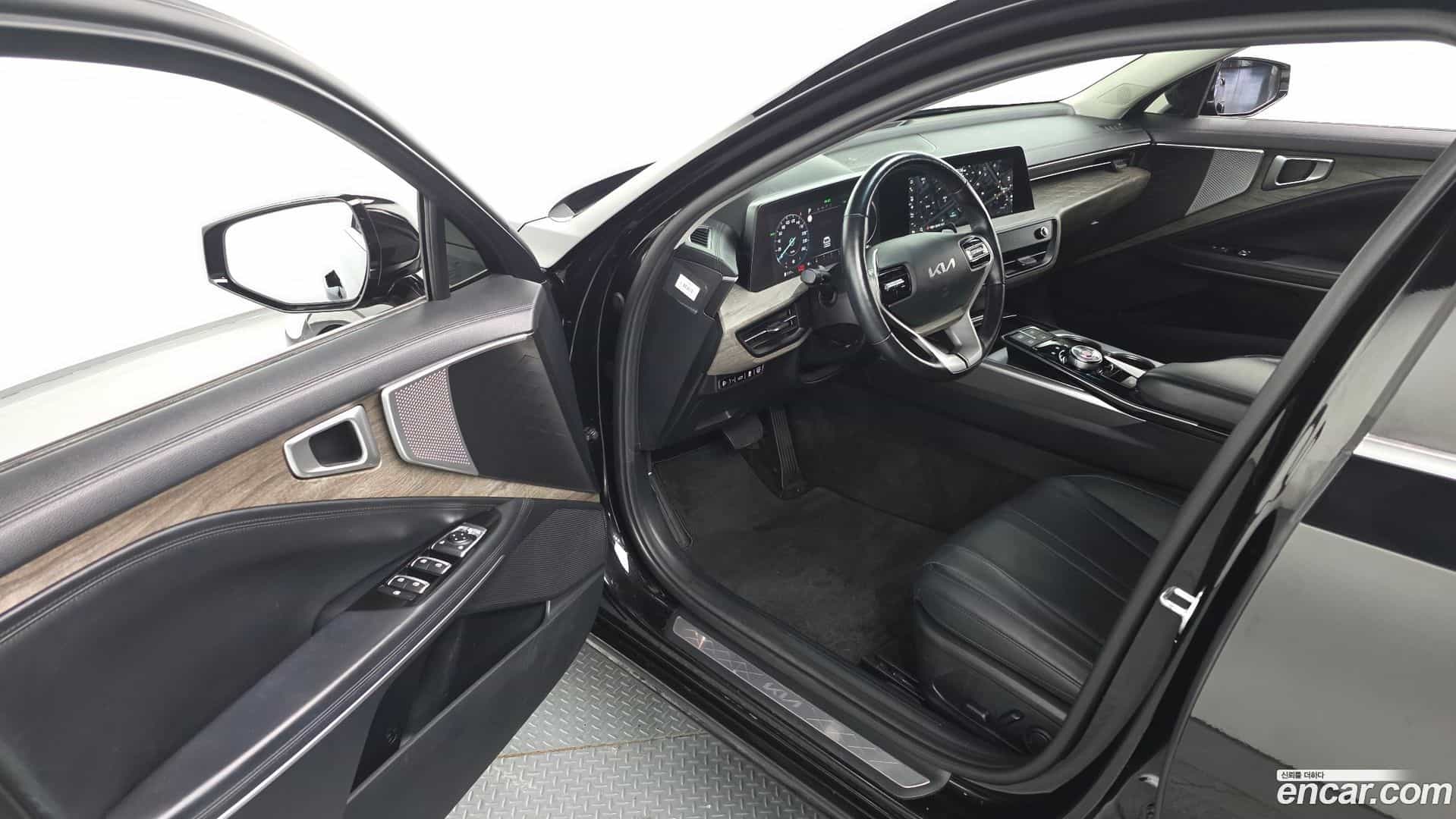 K8 Kia 2022.1-INNER-010