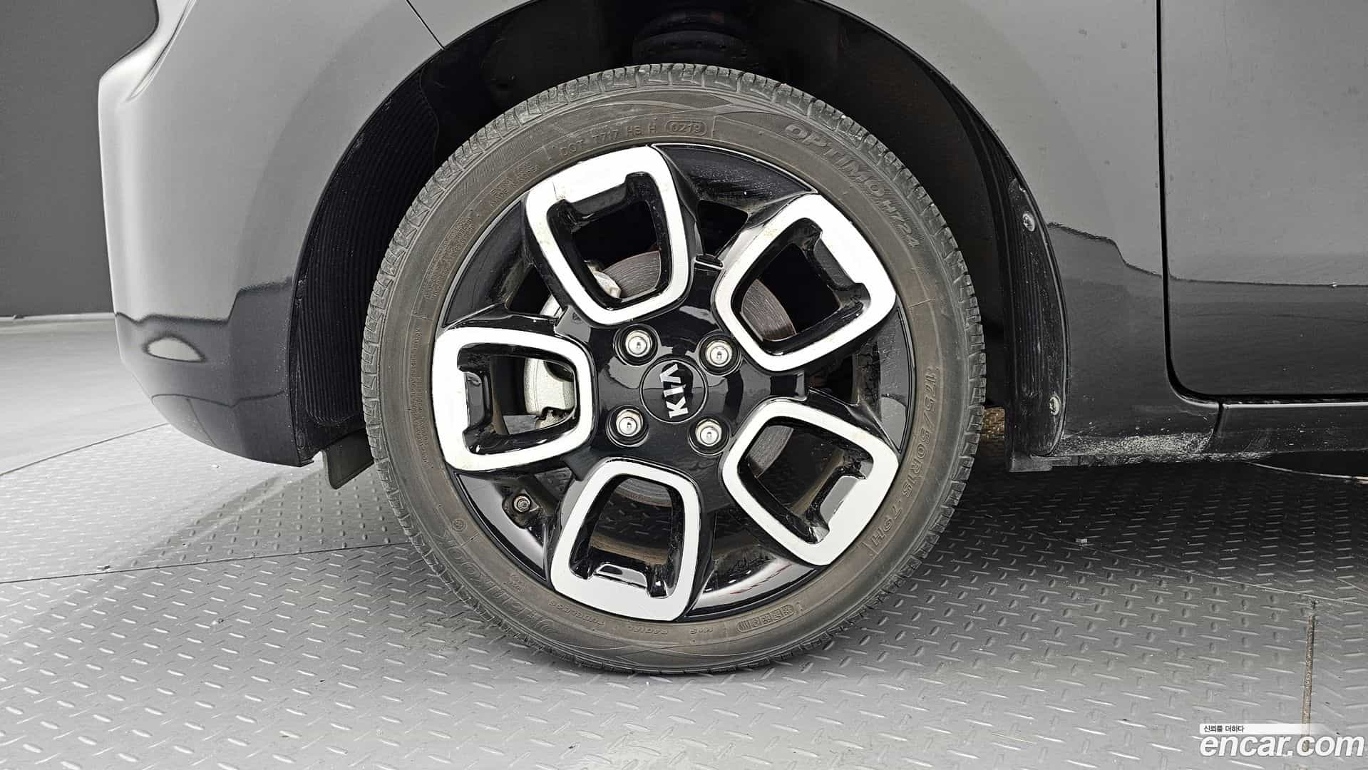 RAY Kia 2019.3-OUTER-005