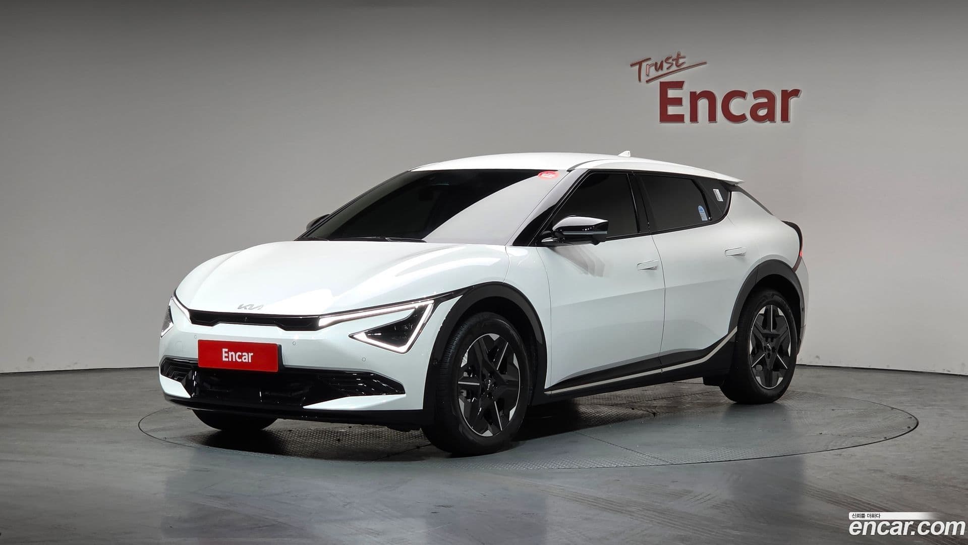 Main__Slider__Photo:EV6 Kia 2025.8-0