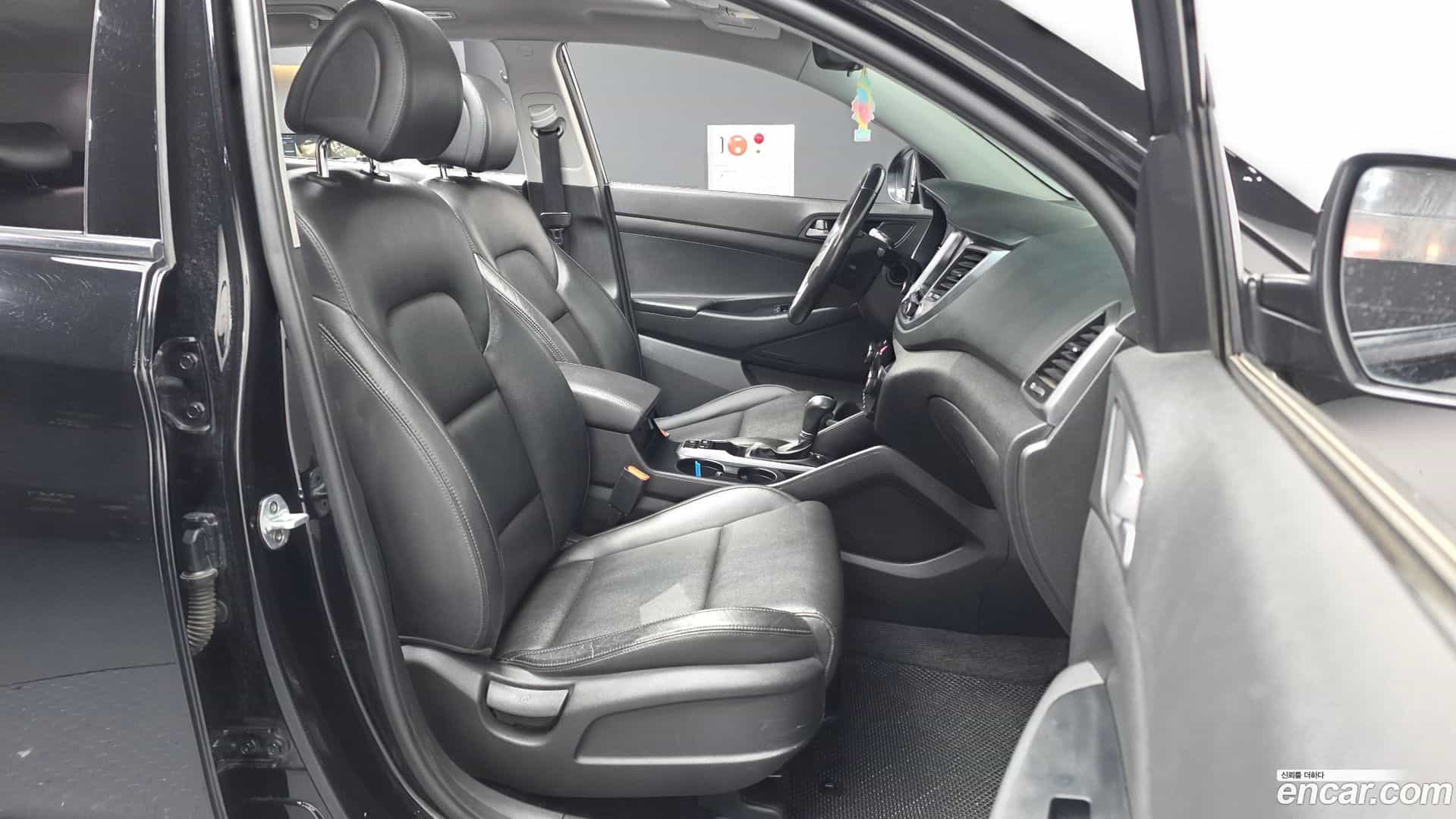 Tucson Hyundai 2017.10-OPTION-015