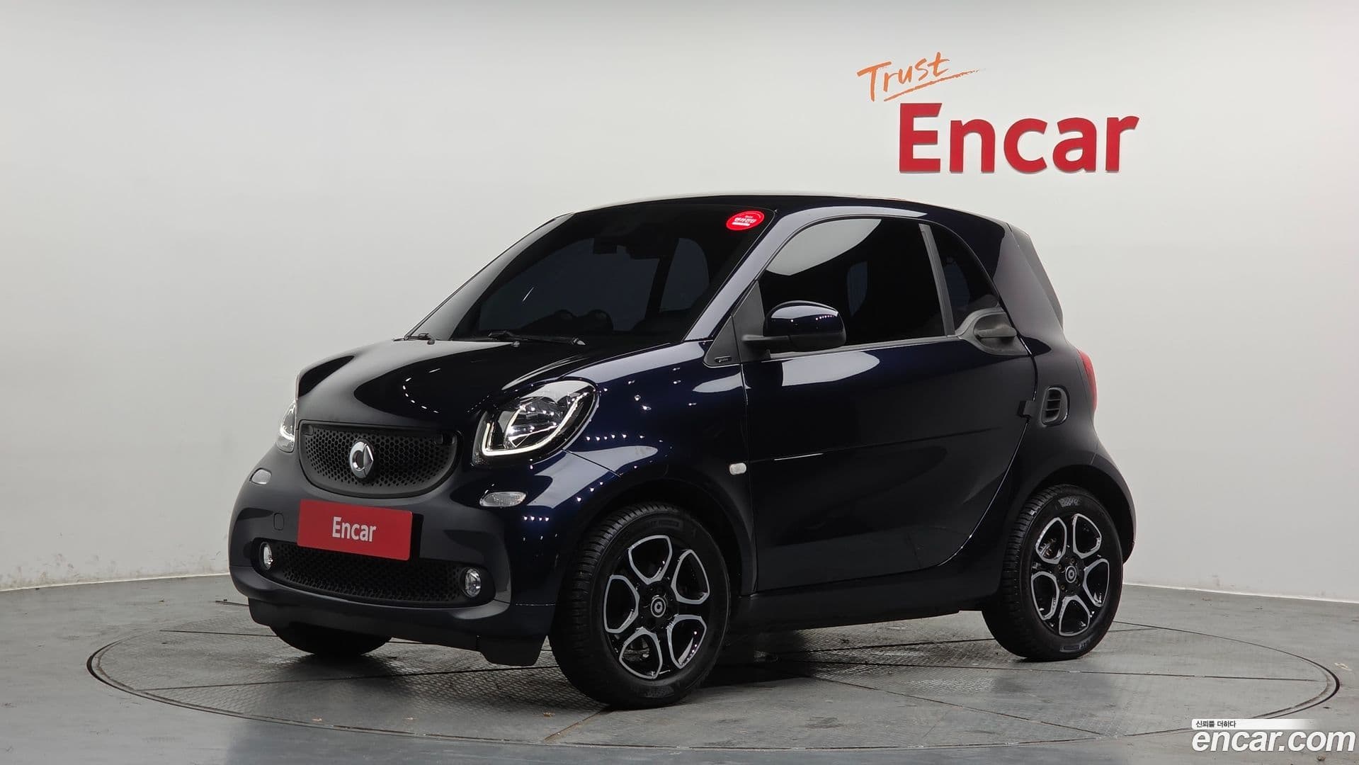 Main__Slider__Photo:Fortwo Smart 2018.6-0