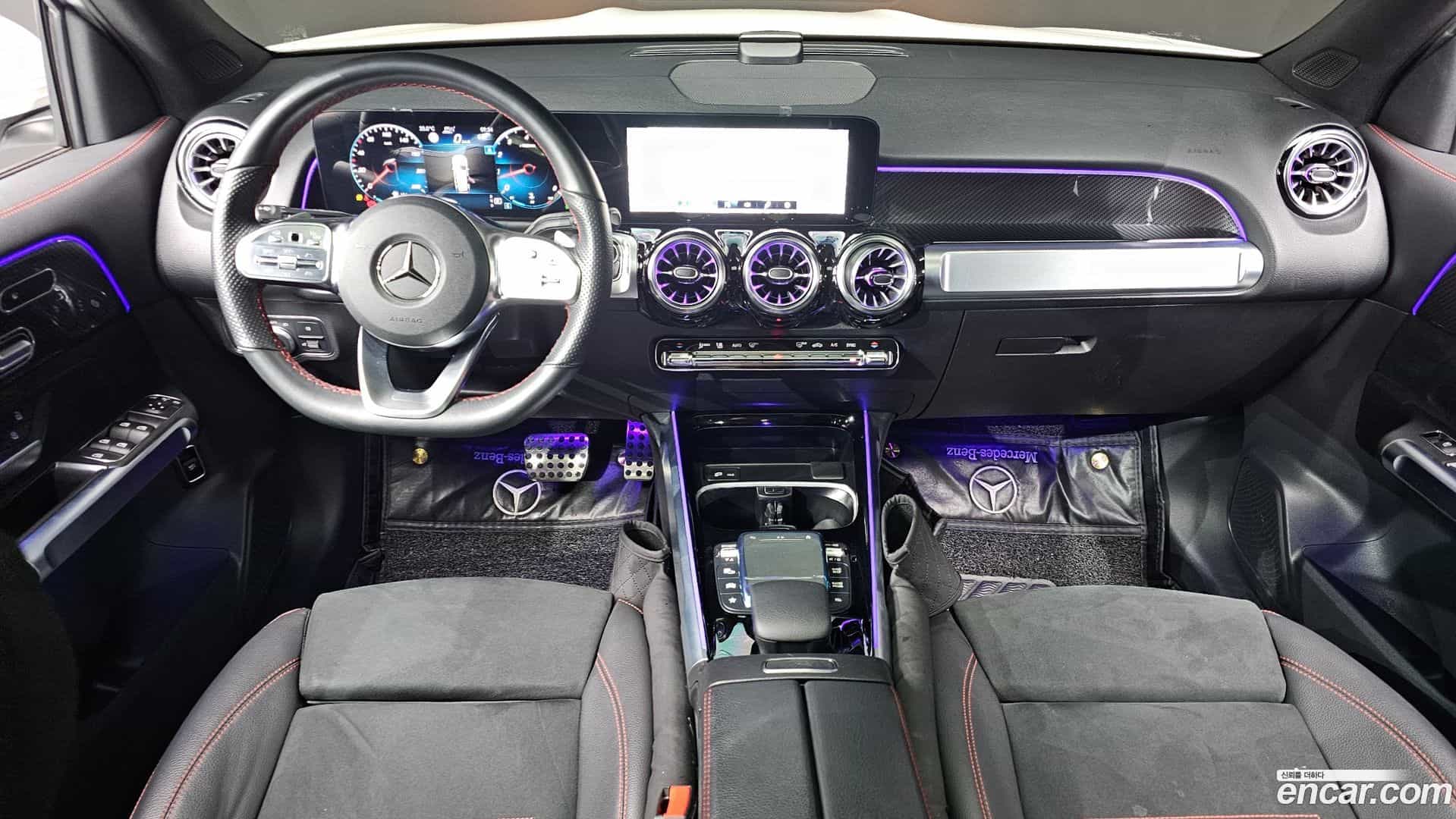GLB-Class Mercedes-Benz 2023.4-INNER-007