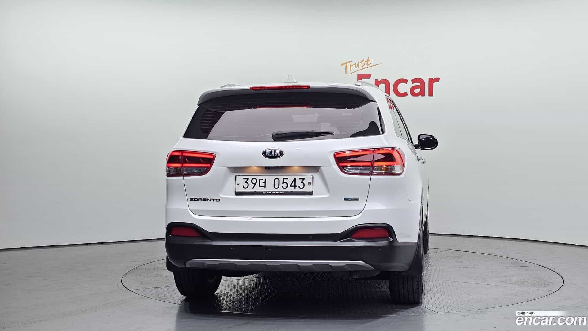 Sorento Kia 2016.0-OUTER-004