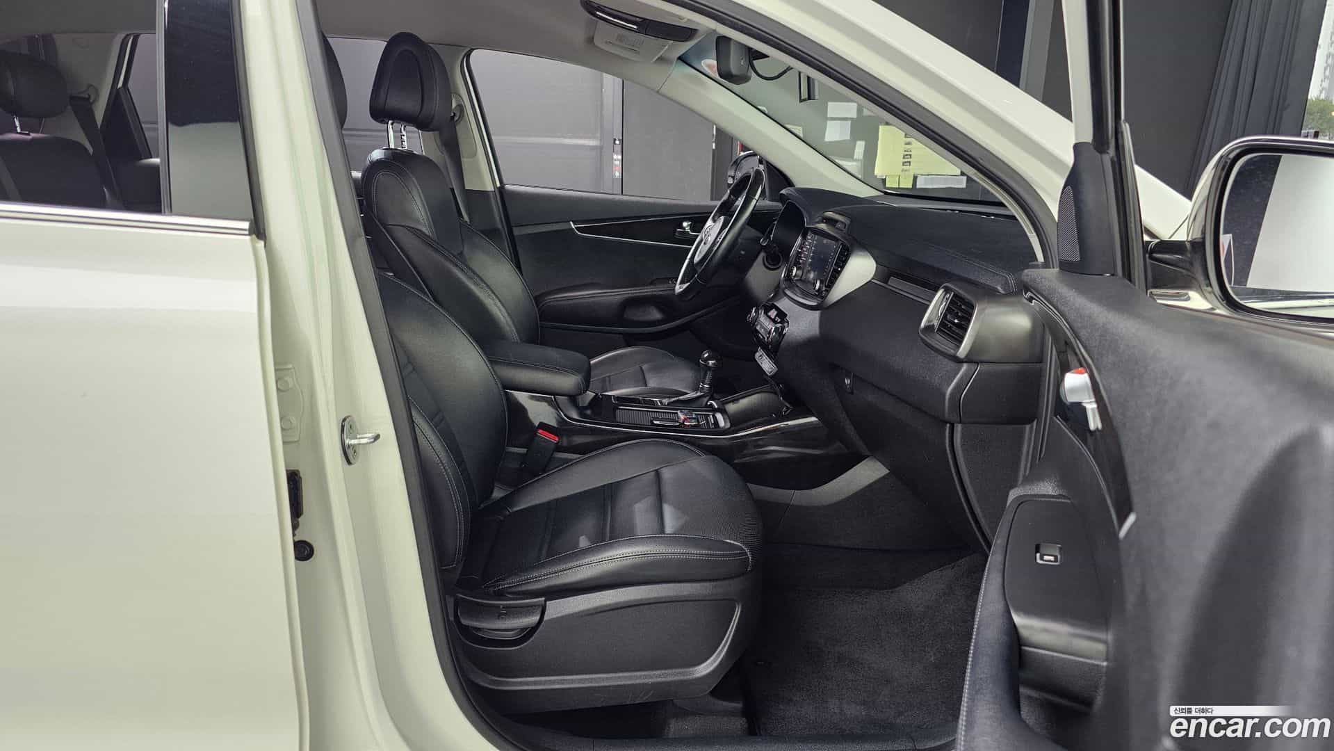 Sorento Kia 2016.0-OPTION-016