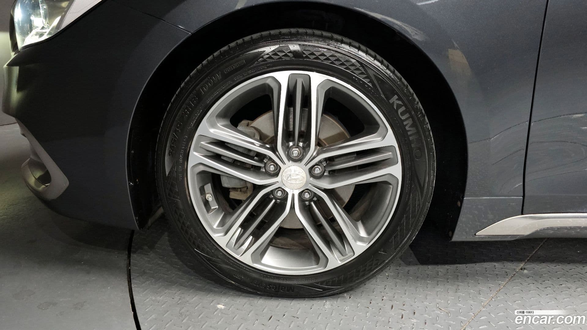 Main__Slider__Photo:Grandeur Hyundai 2017.0-4
