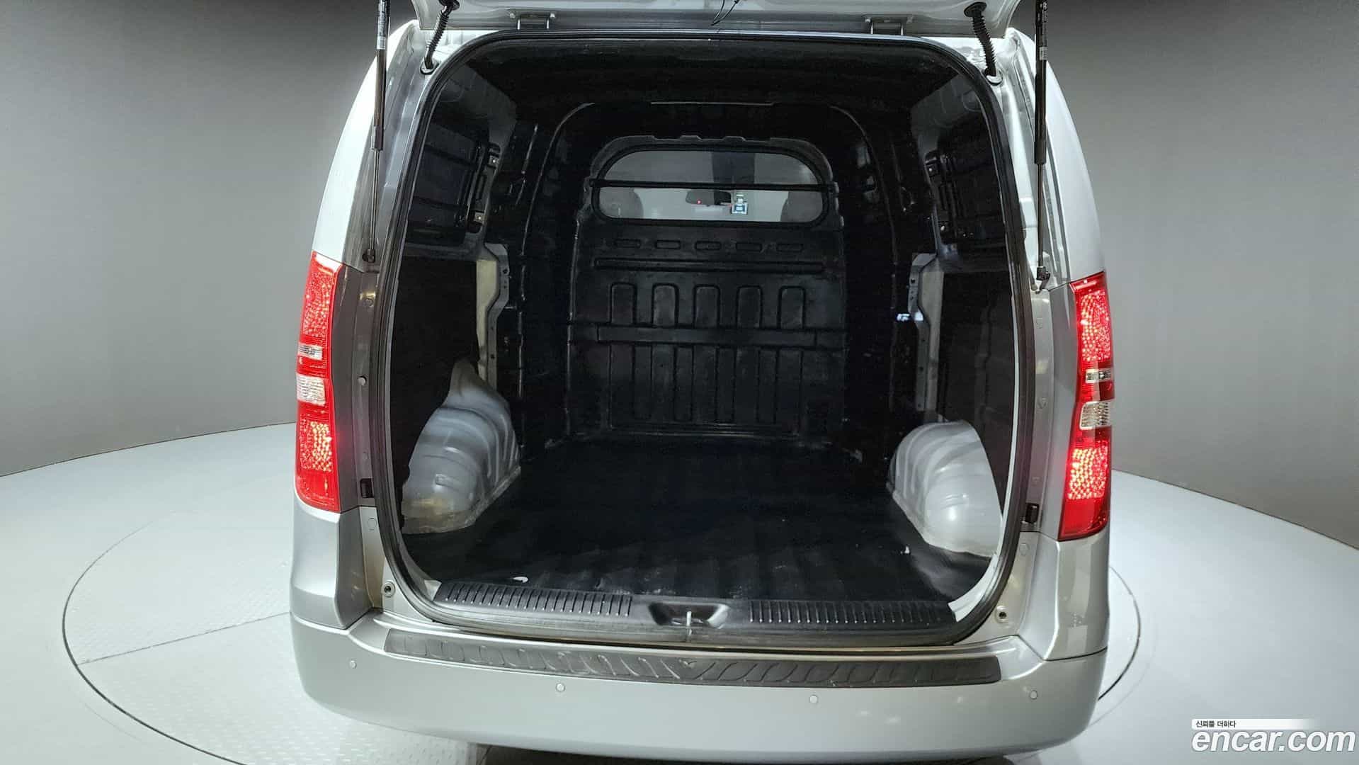 Starex Hyundai 2020.9-OPTION-024