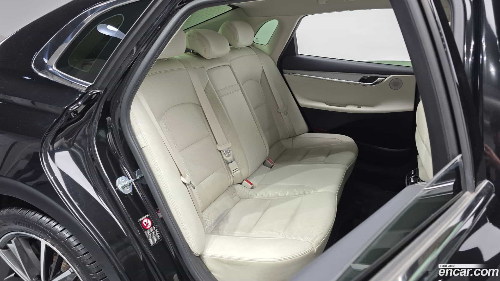 Grandeur Hyundai 2022.4-OPTION-016