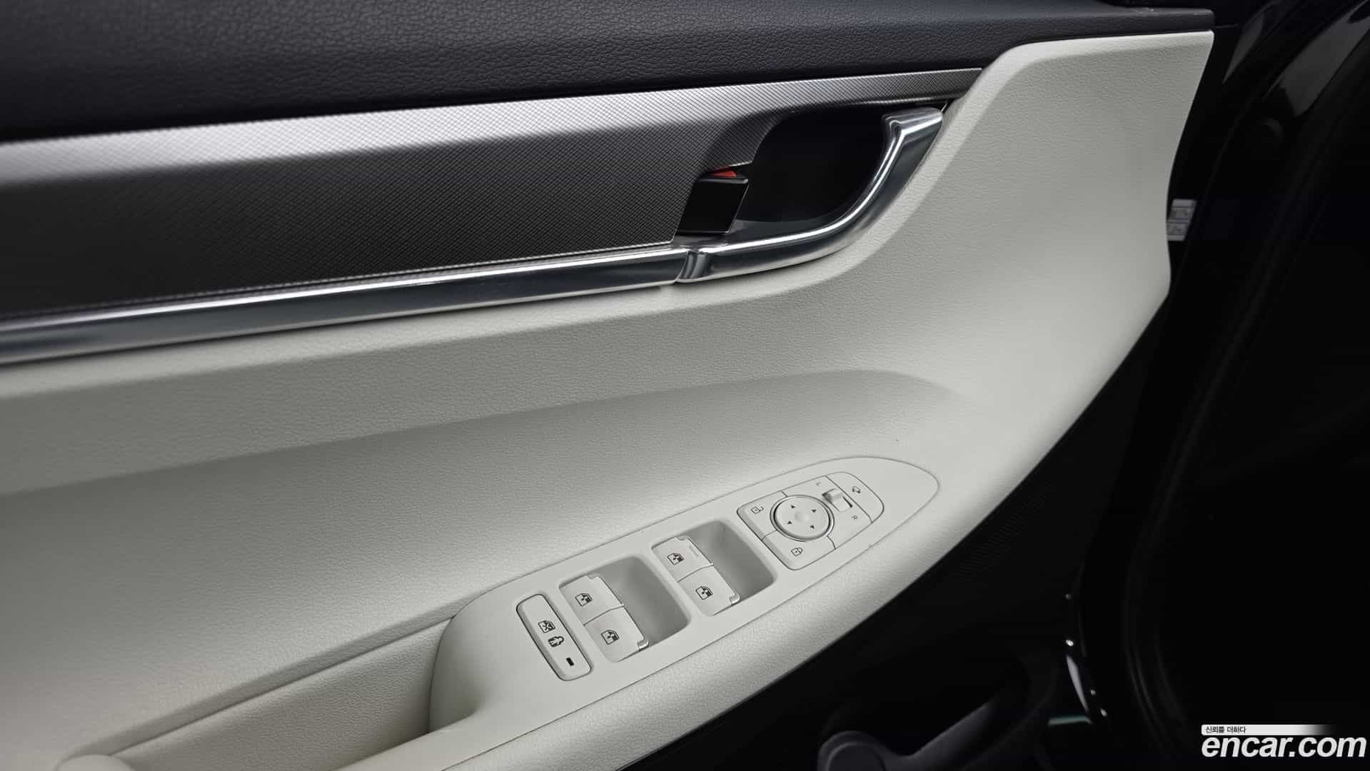 Grandeur Hyundai 2022.4-OPTION-020