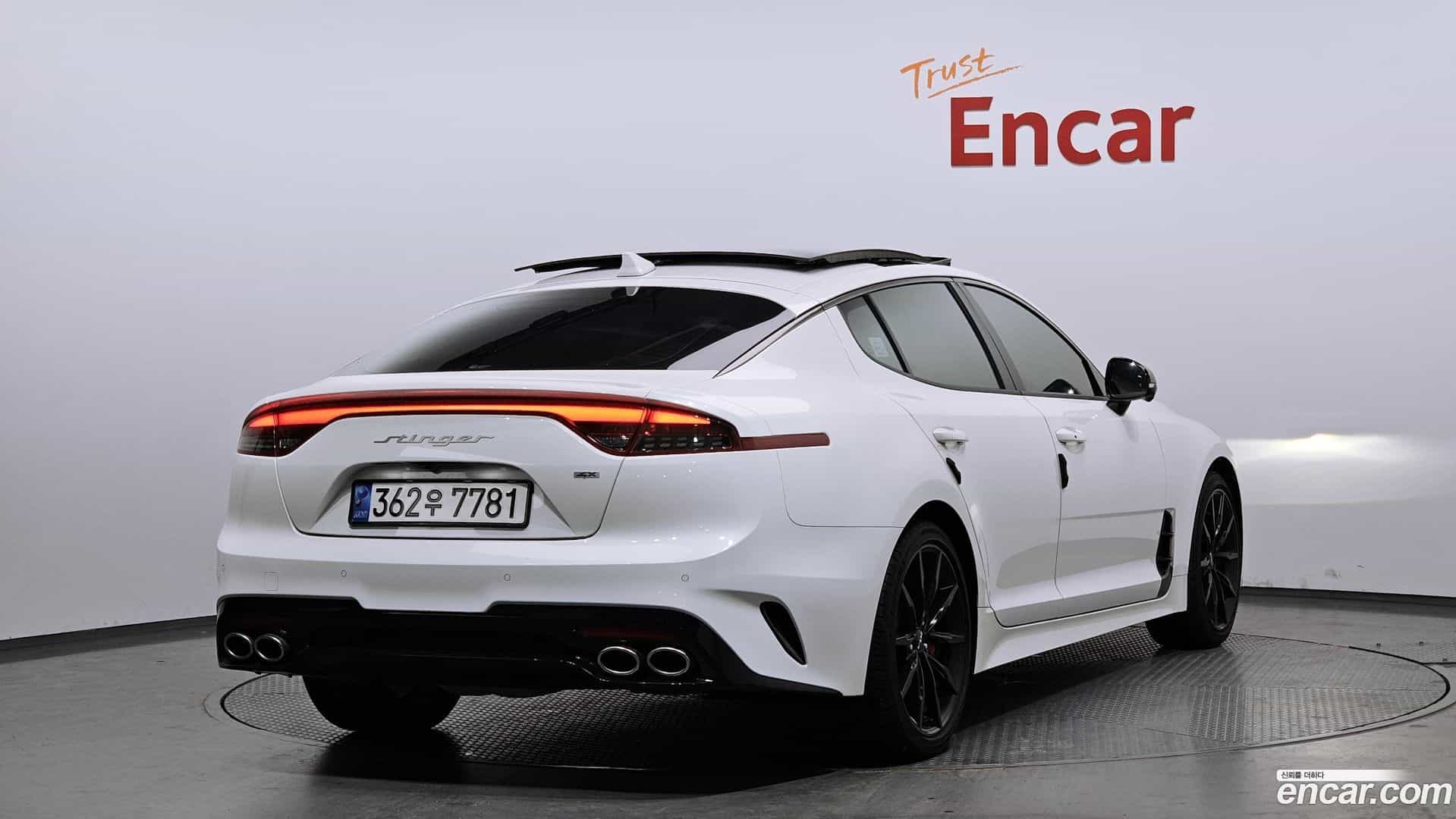 Stinger Kia 2022.5-OUTER-002