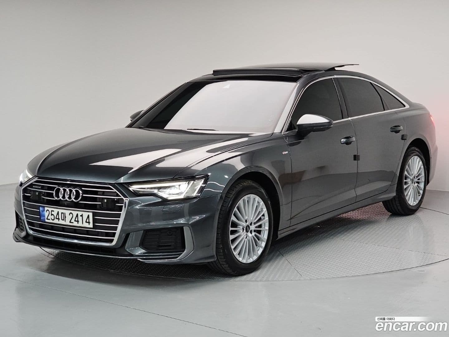 Main__Slider__Photo:A6 Audi 2021.2-0