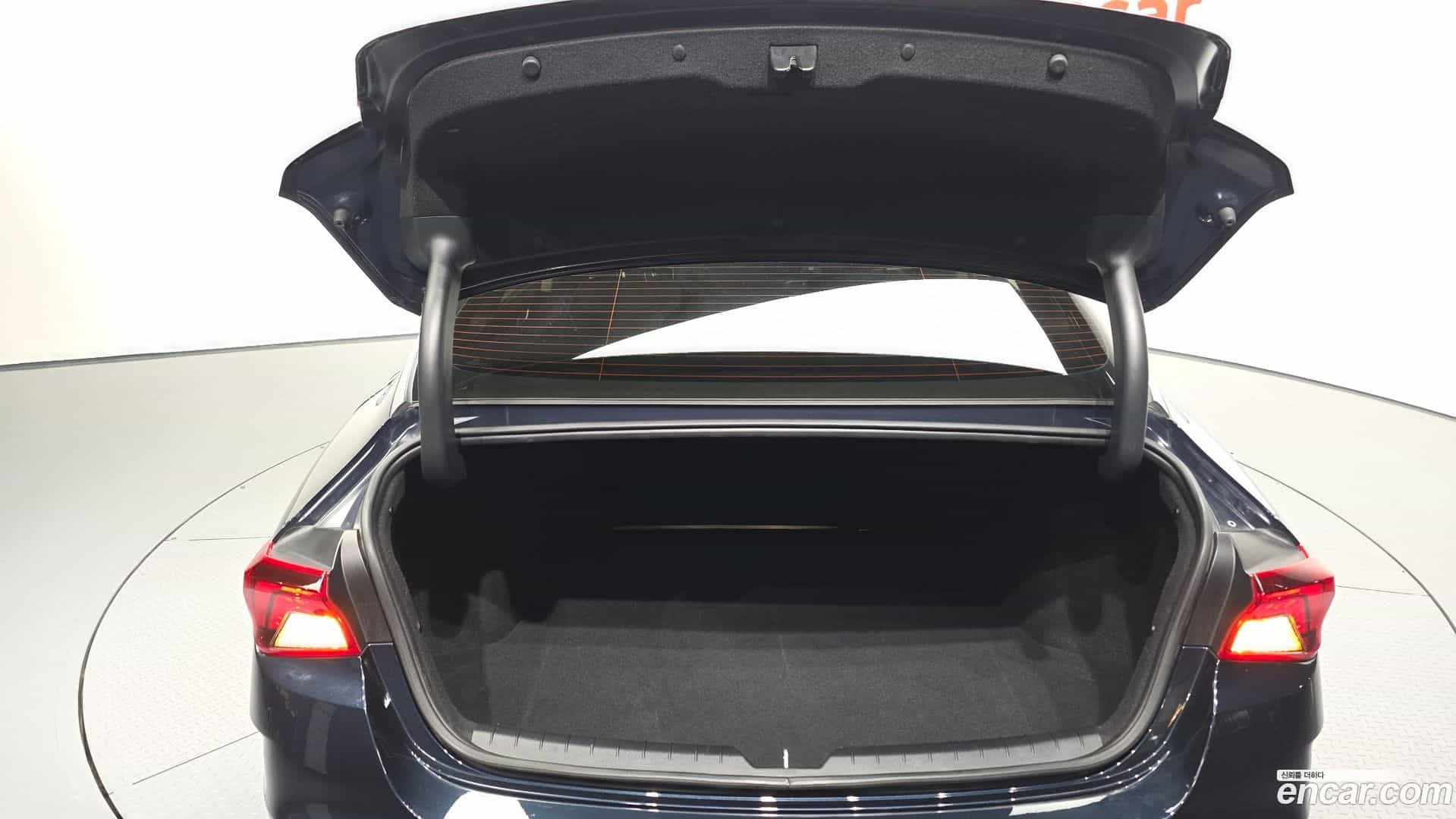 K5 Kia 2021.1-OPTION-024