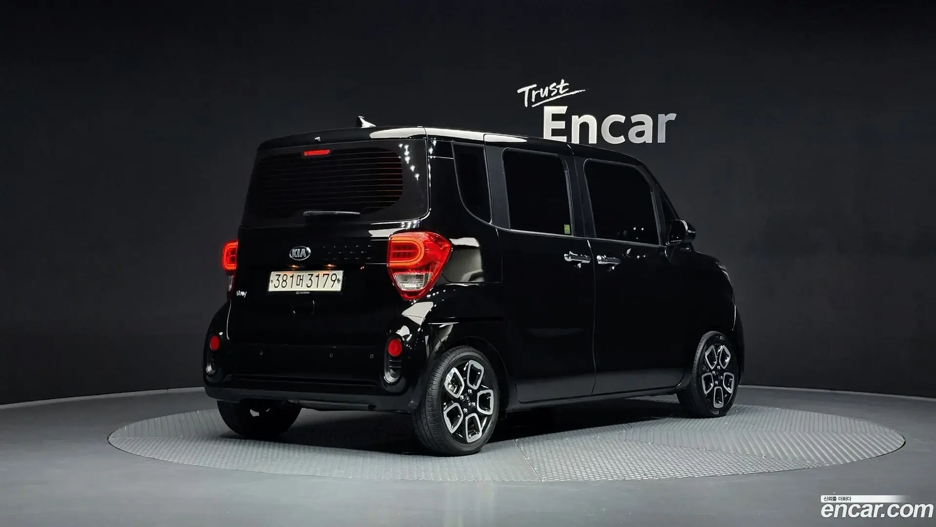 Main__Slider__Photo:RAY Kia 2021.1-1