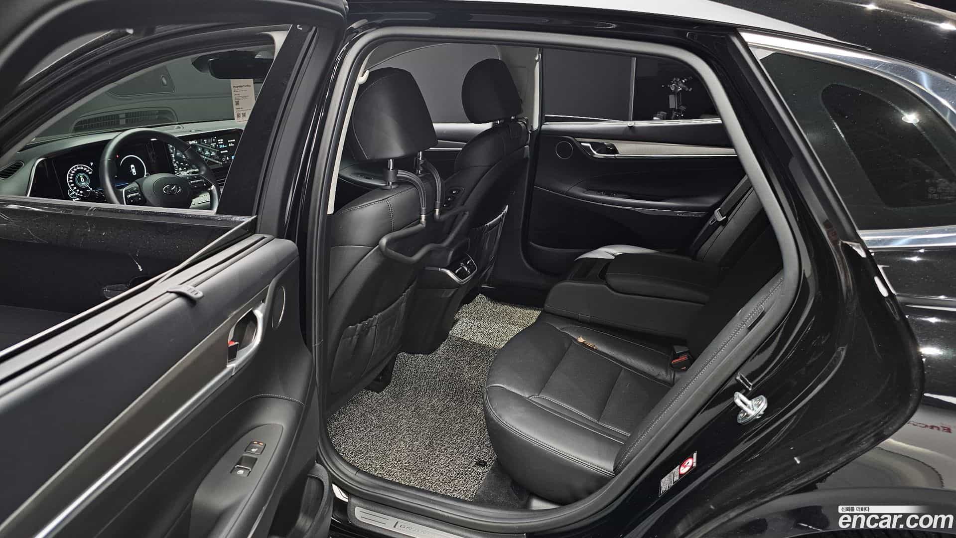 Grandeur Hyundai 2021.3-OPTION-016