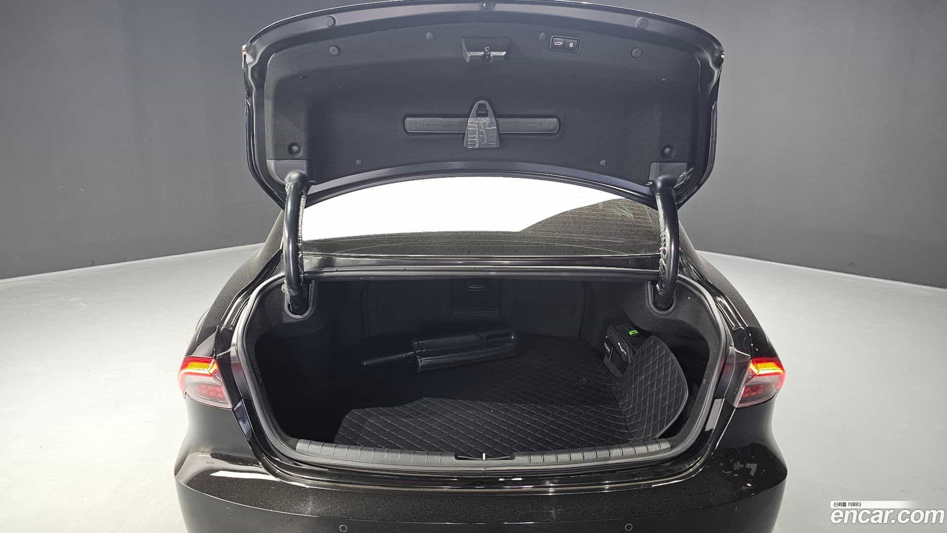 Grandeur Hyundai 2021.3-OPTION-024