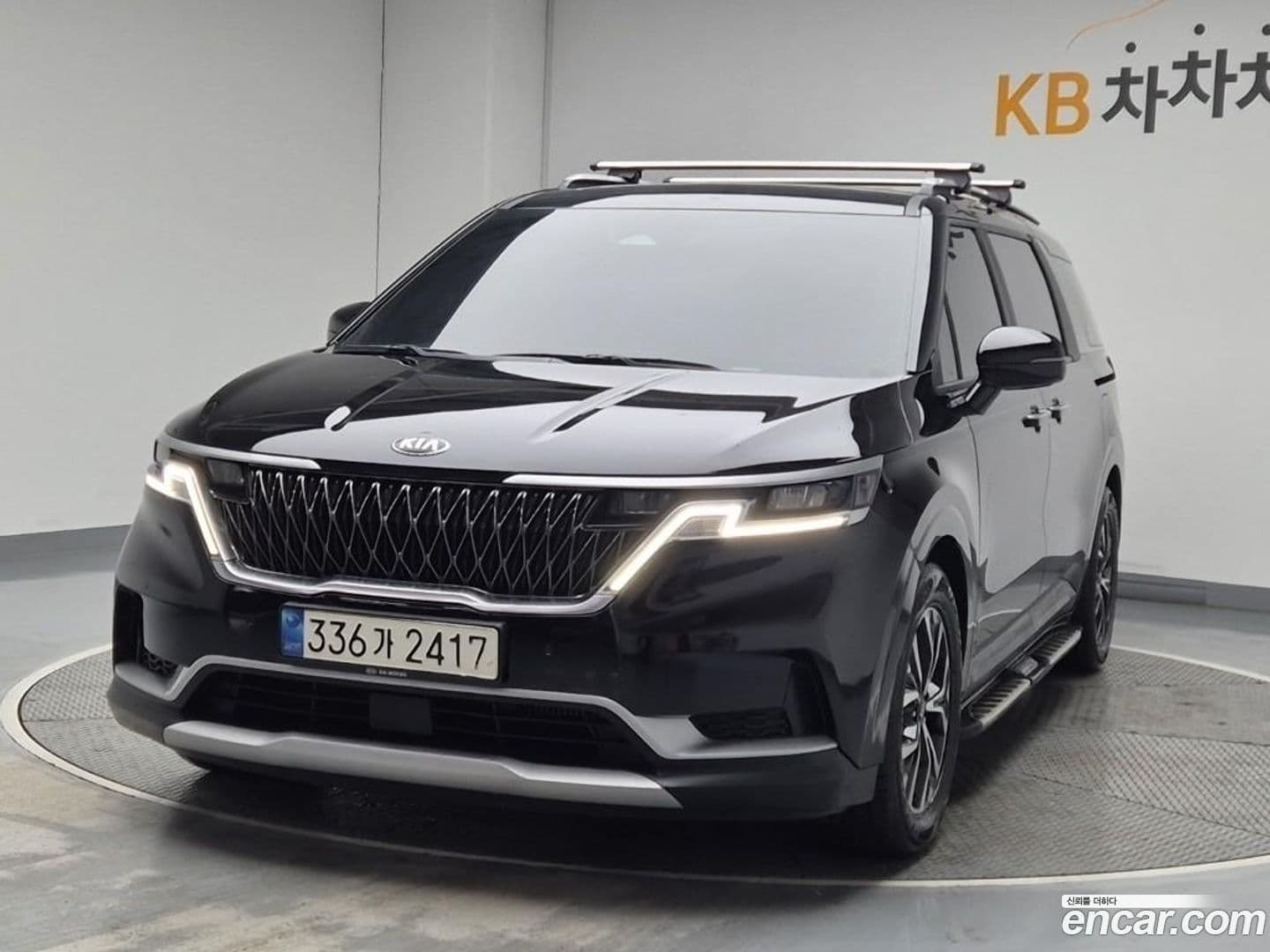 Main__Slider__Photo:Canival Kia 2021.0-0
