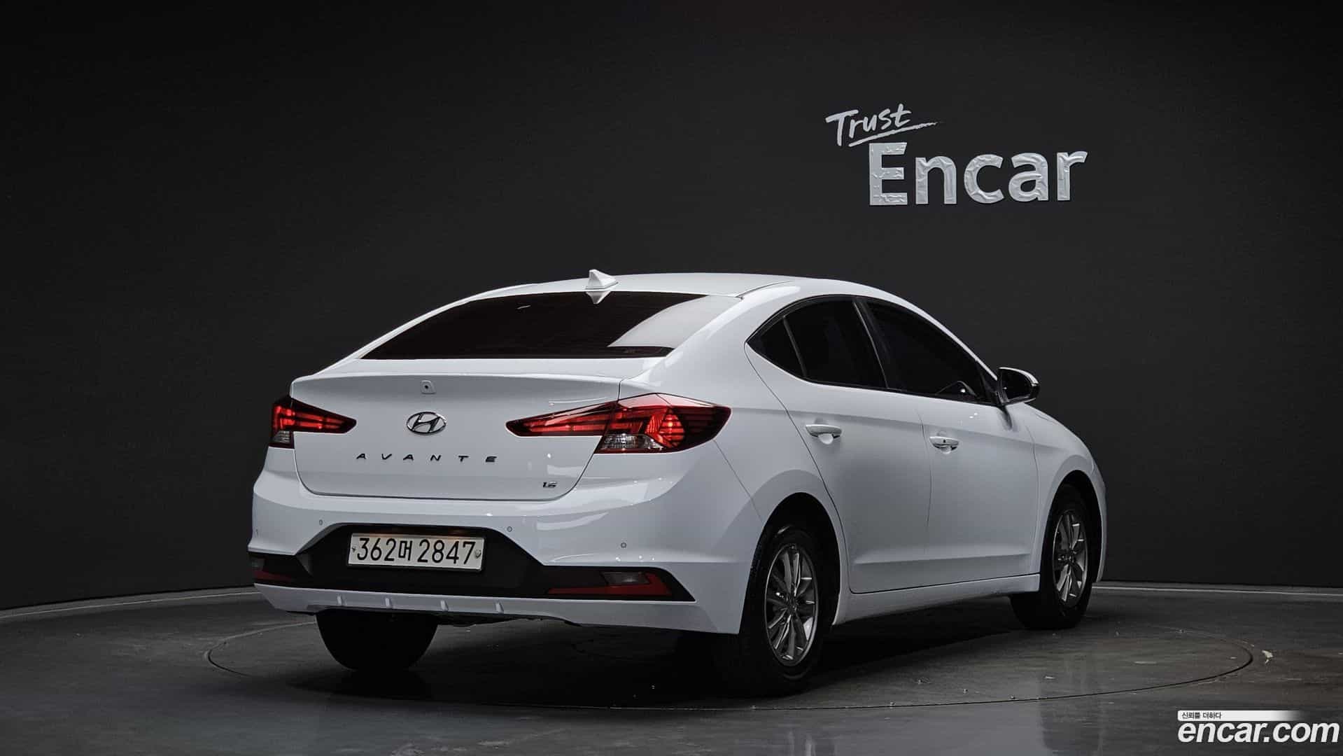 AVANTE Hyundai 2020.0-OUTER-002